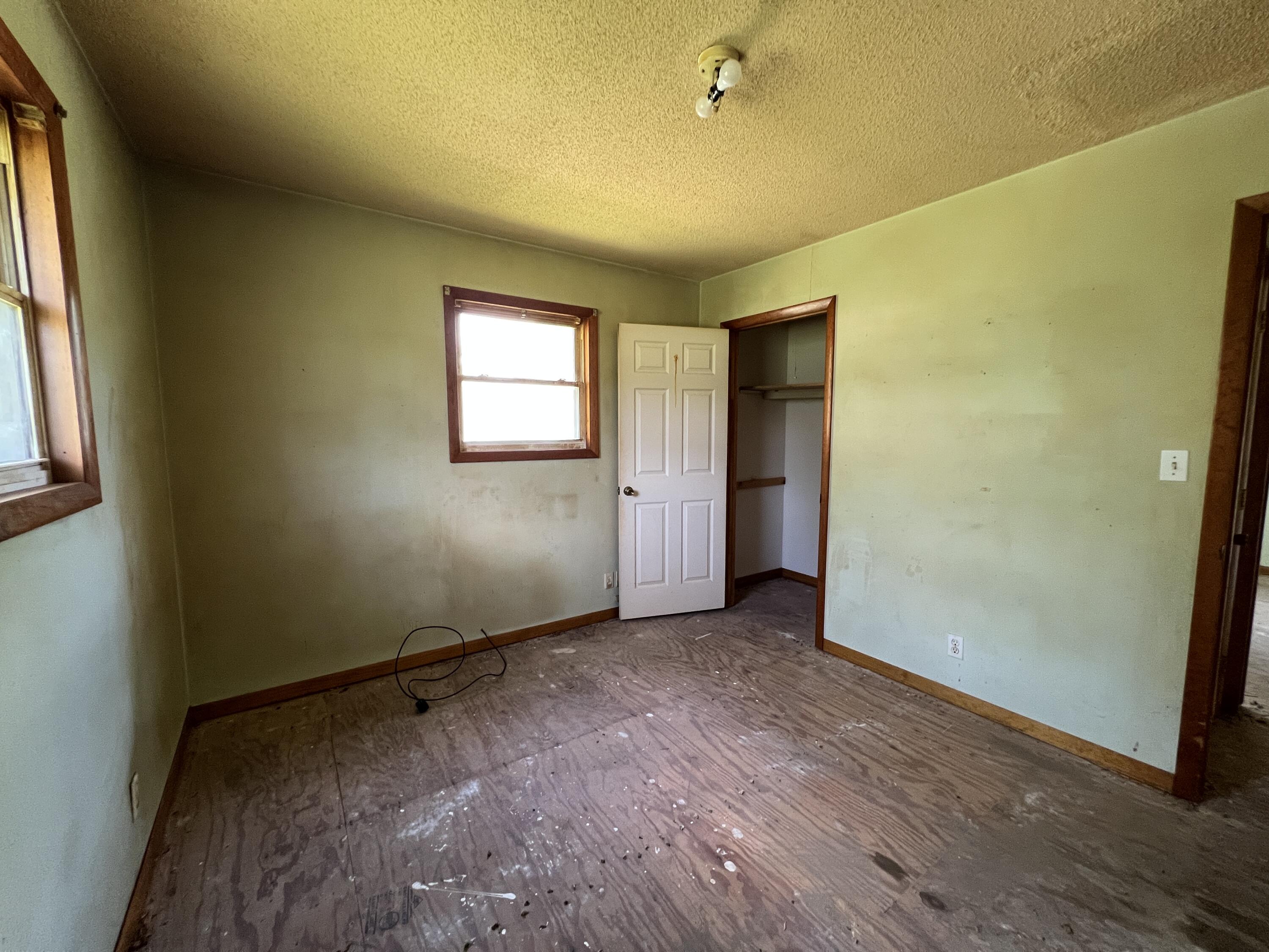 2249 North Clifton Avenue Property Photo 12