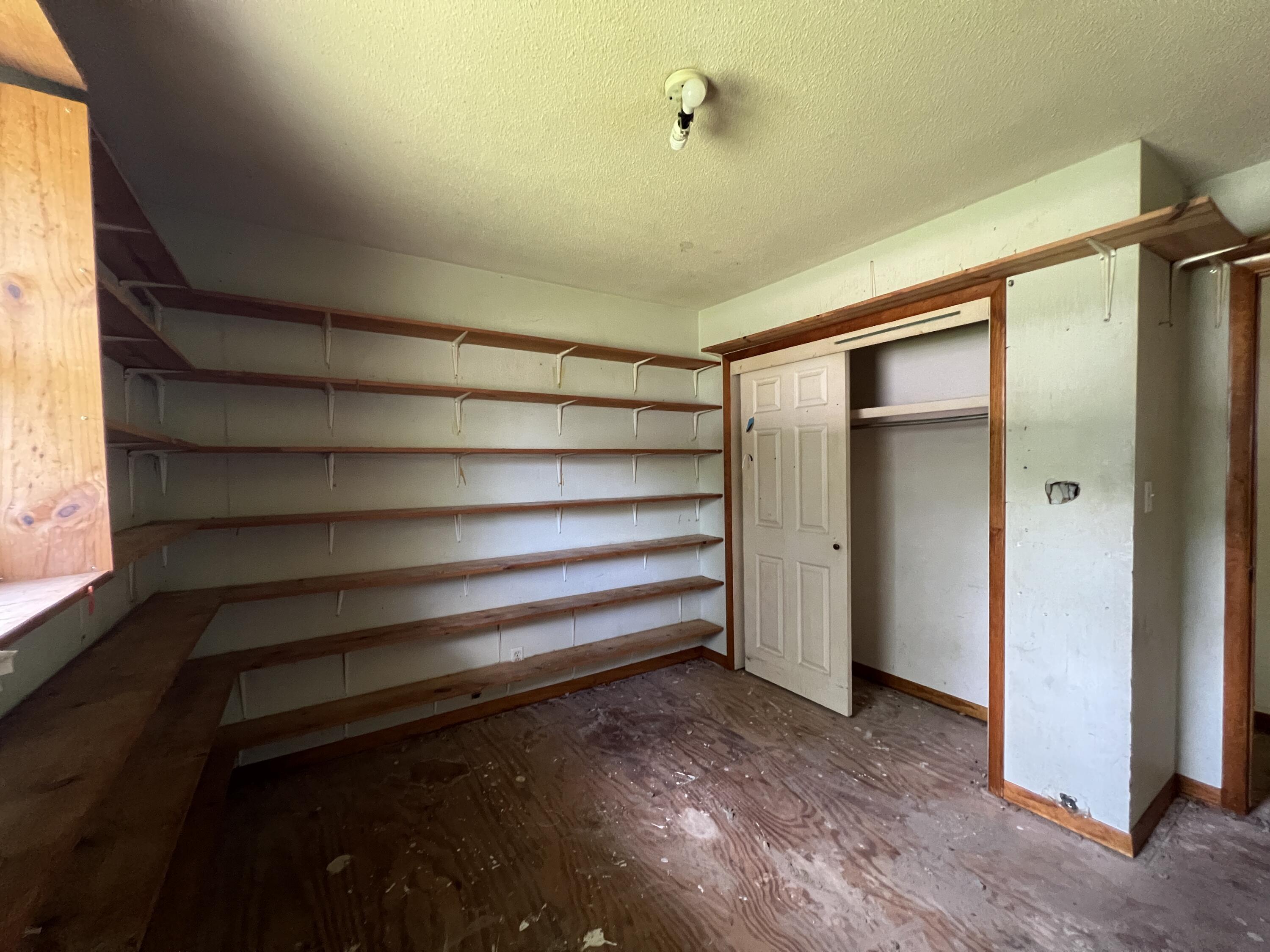 2249 North Clifton Avenue Property Photo 14