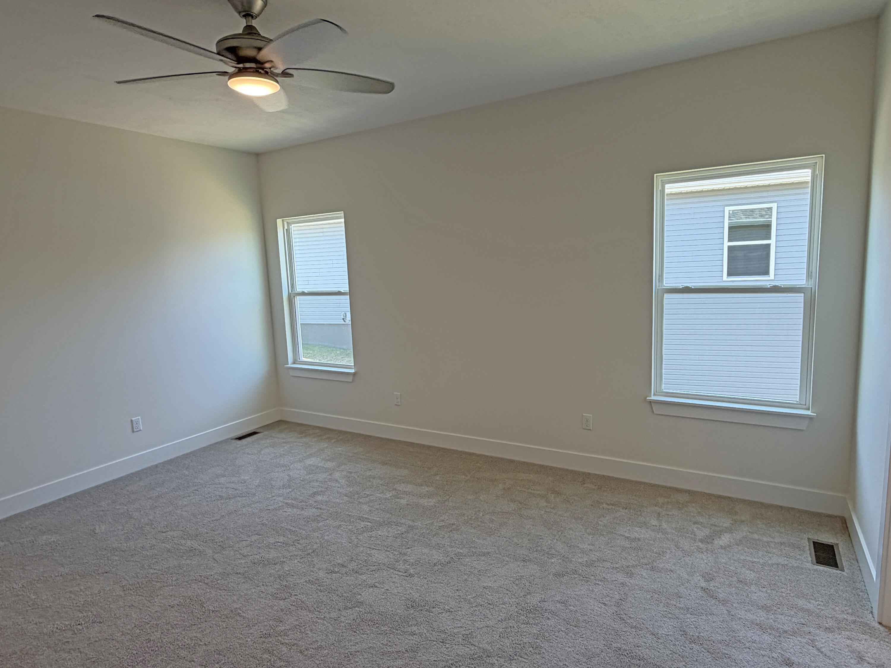 1293 North Maxine Avenue Property Photo 11