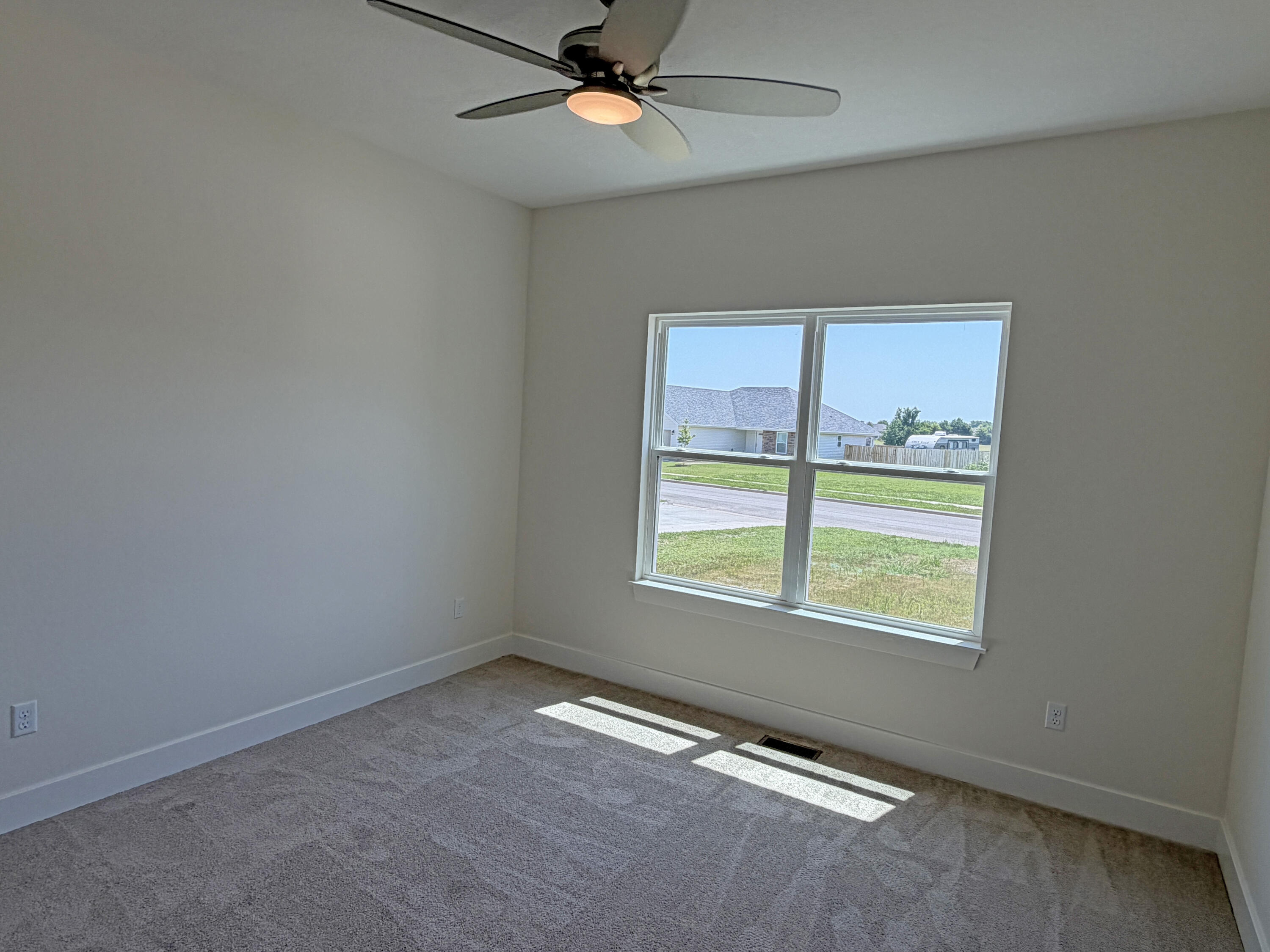 1293 North Maxine Avenue Property Photo 16