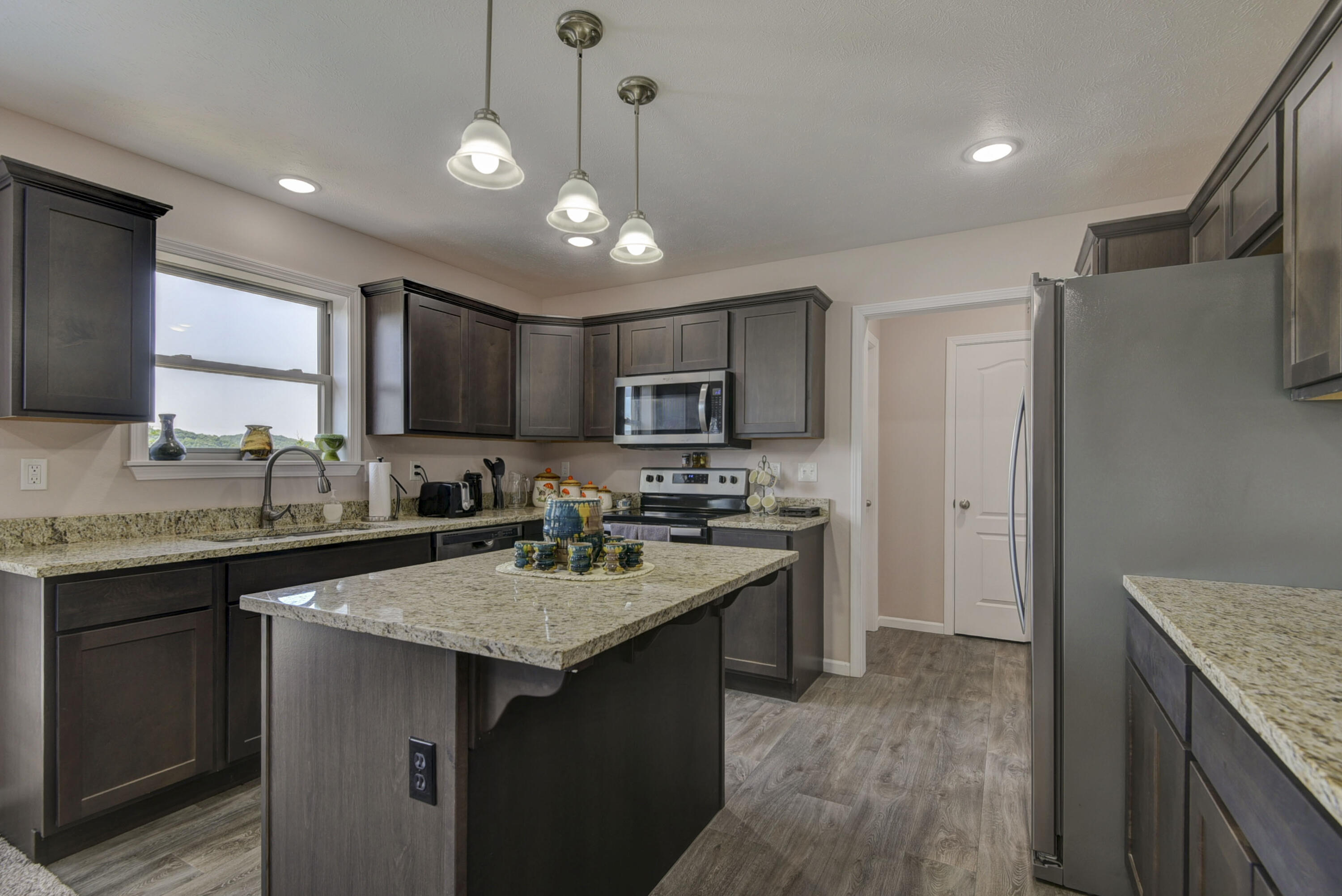 880 Black Forest Lane Property Photo 13