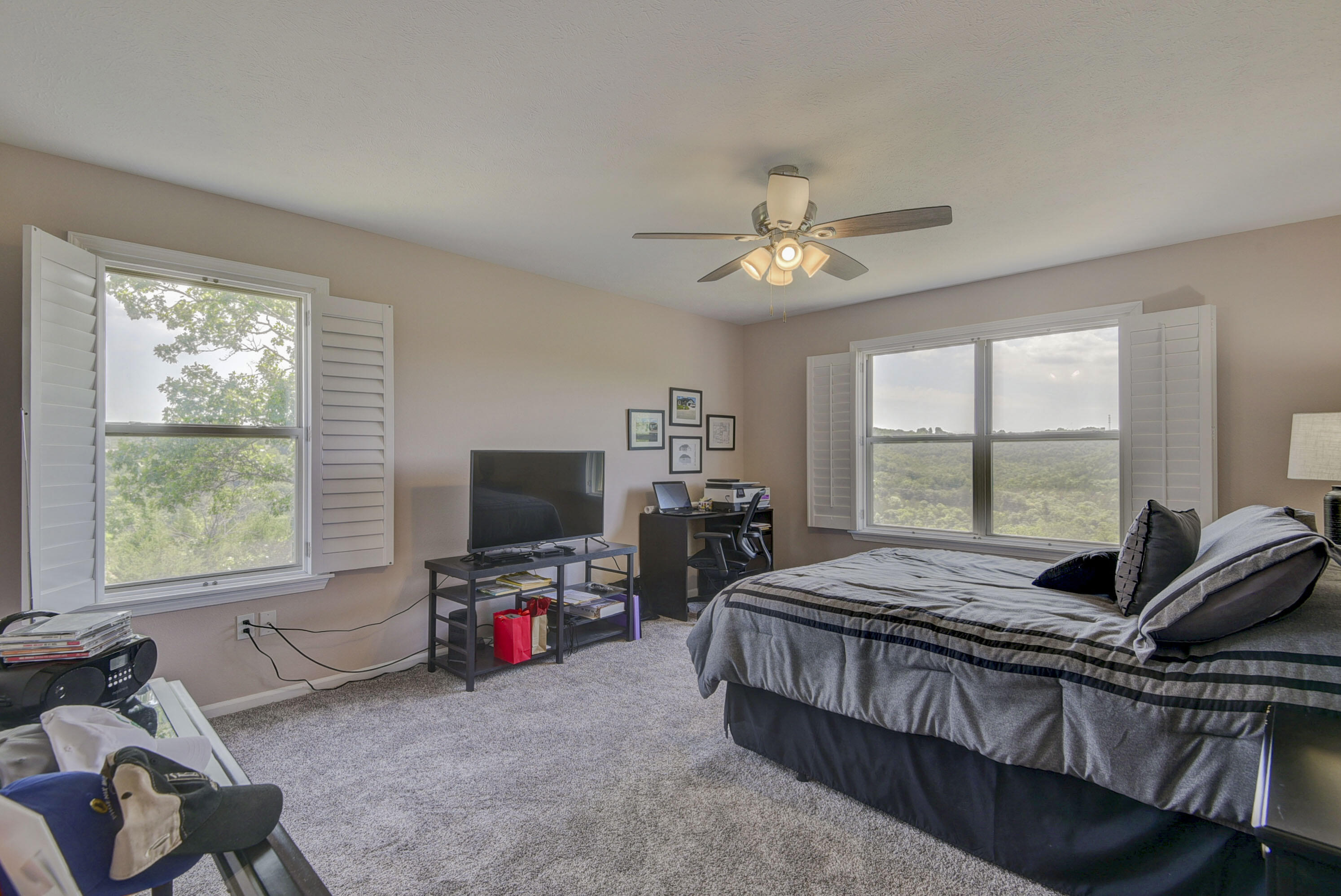 880 Black Forest Lane Property Photo 17