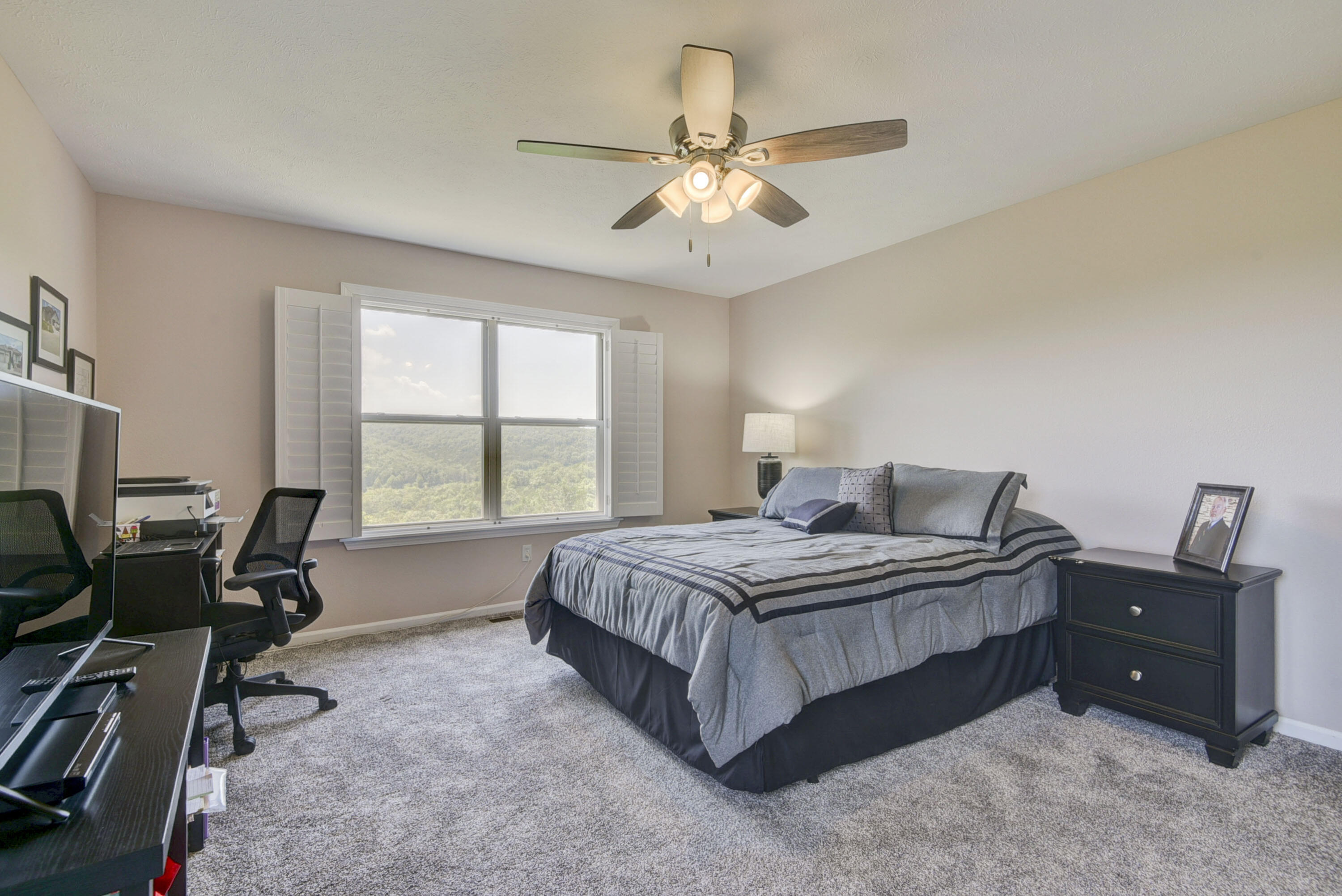 880 Black Forest Lane Property Photo 18