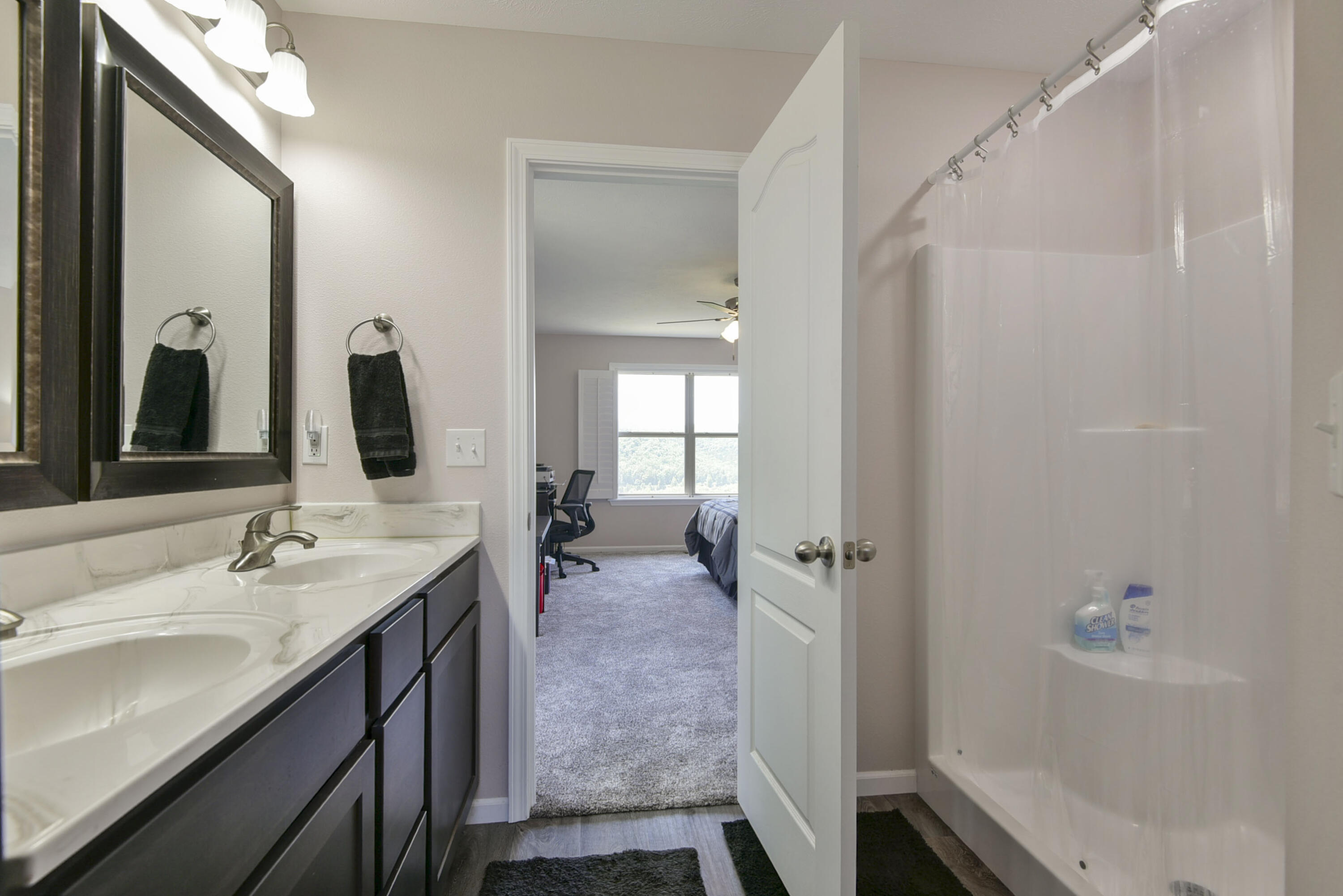880 Black Forest Lane Property Photo 21