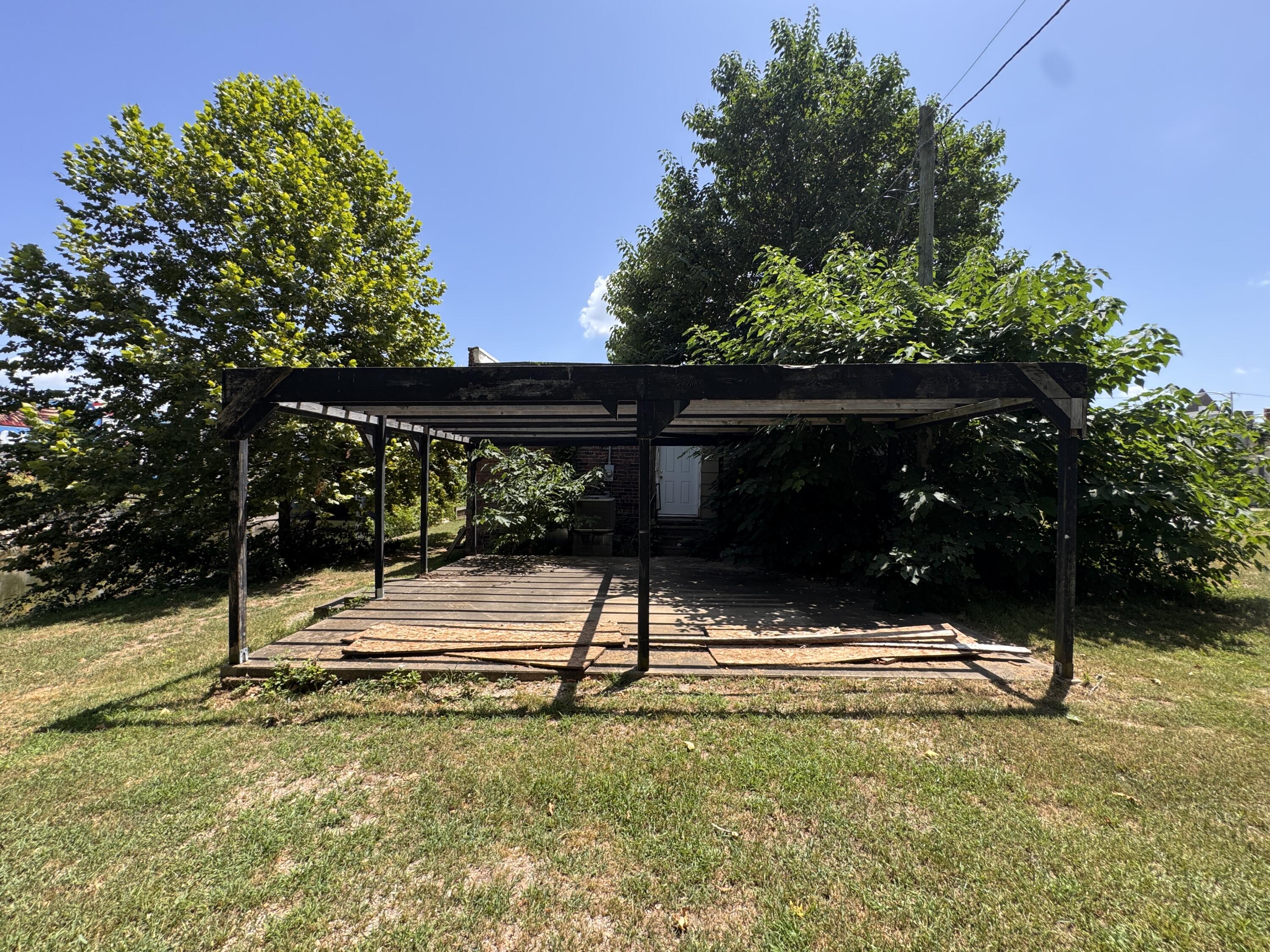 1204 Cherokee Avenue Property Photo 9