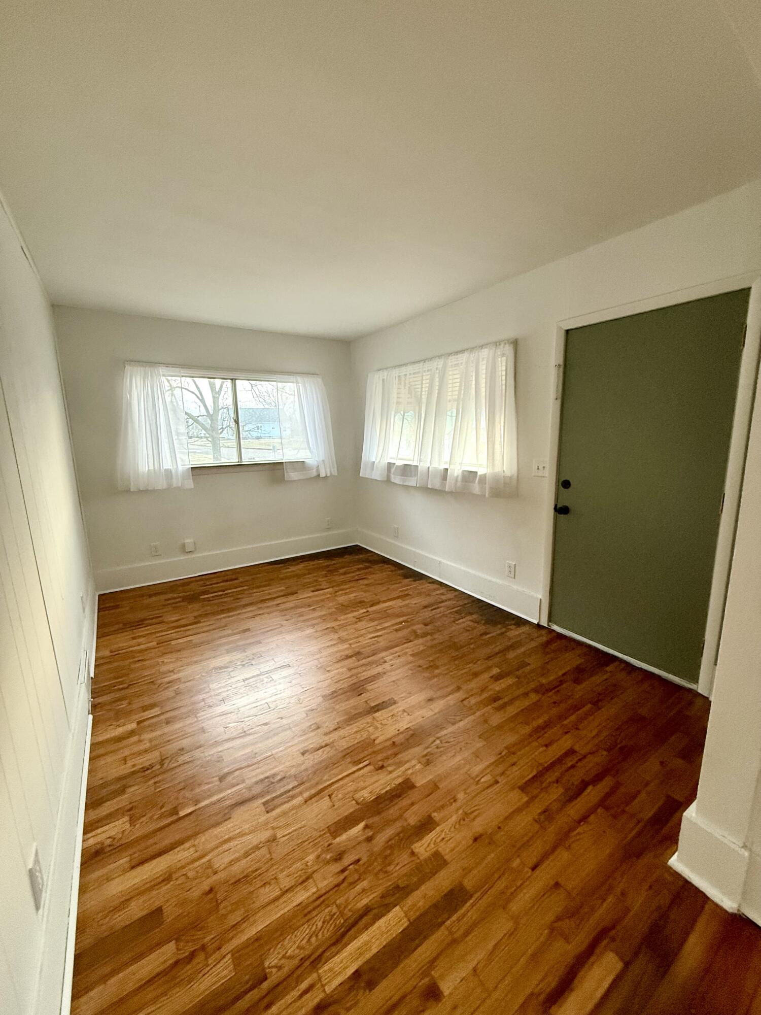 611 8th Street Property Photo 2