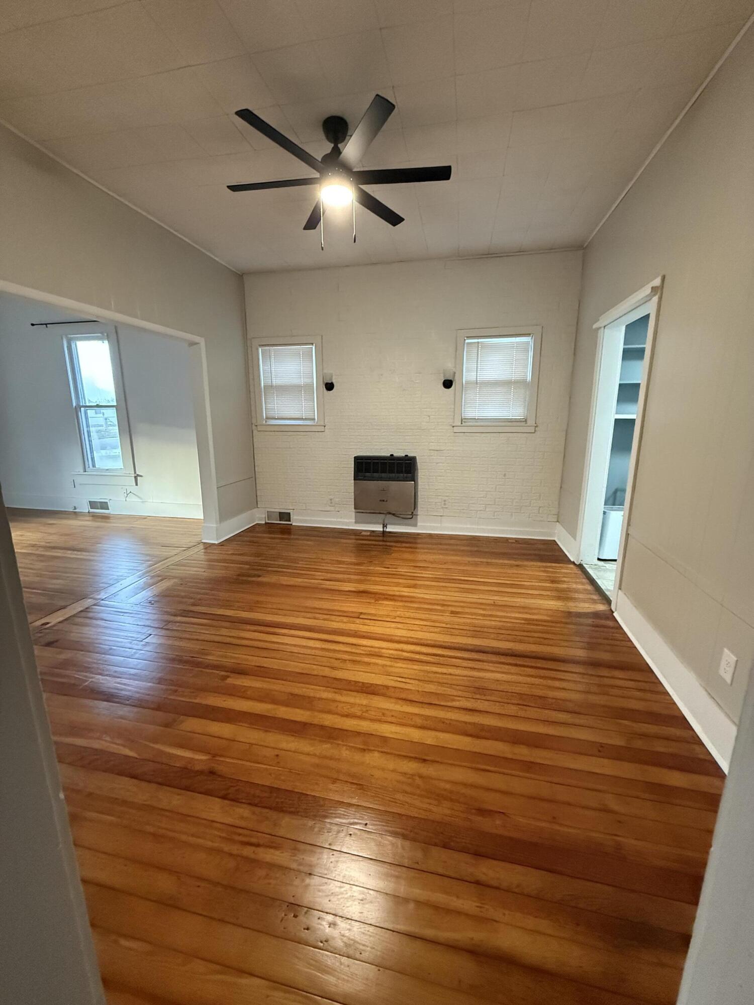611 8th Street Property Photo 6
