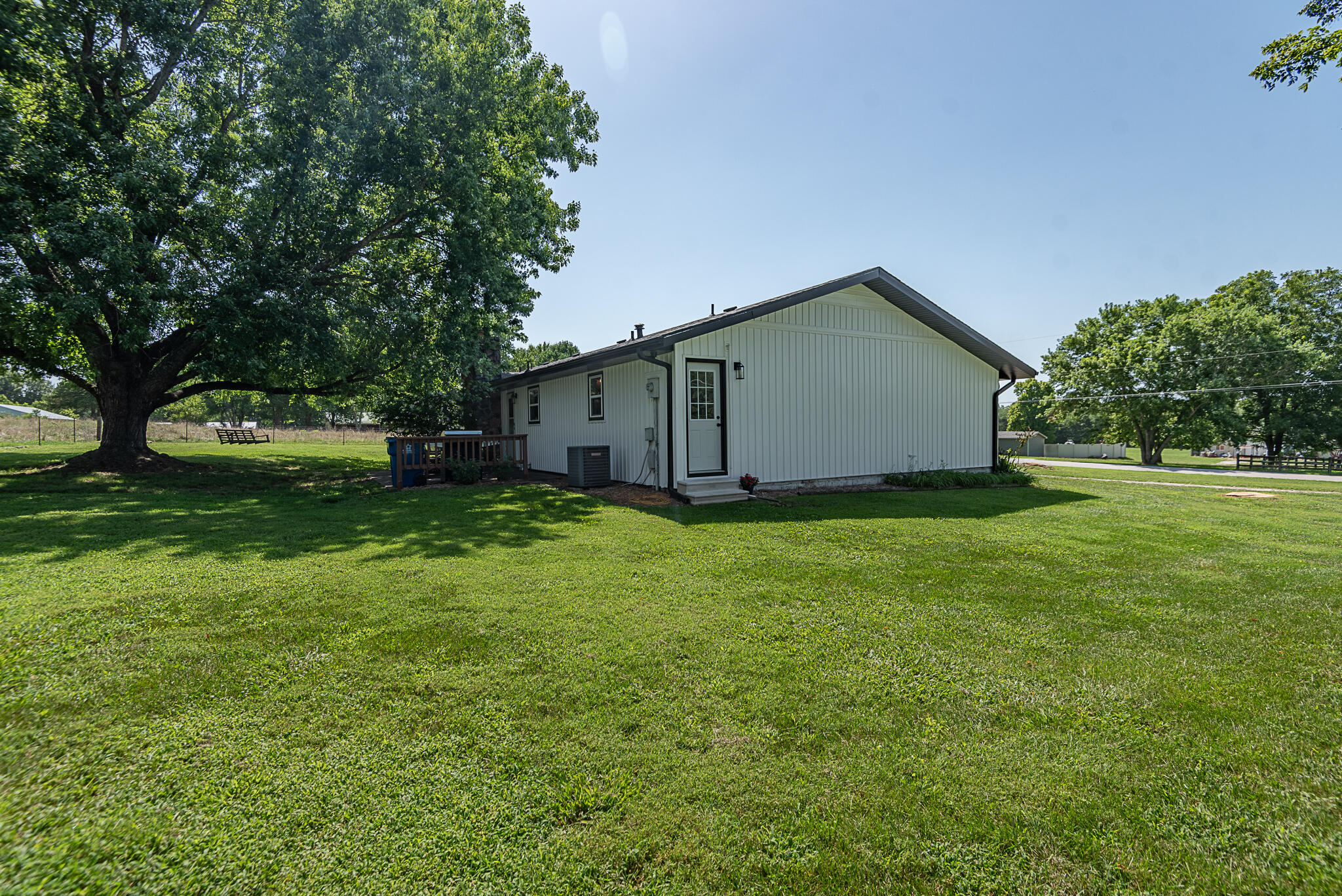 1905 East Webb Road Property Photo 8