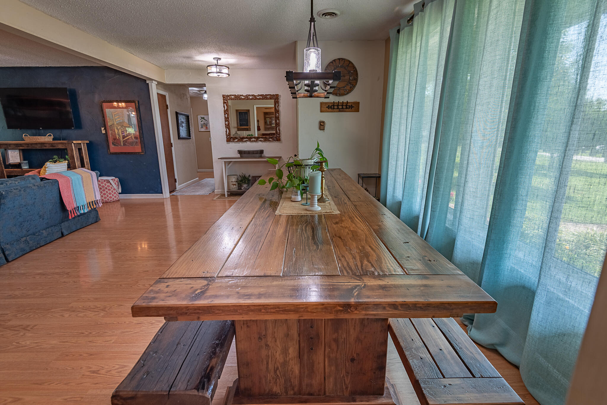 1905 East Webb Road Property Photo 18