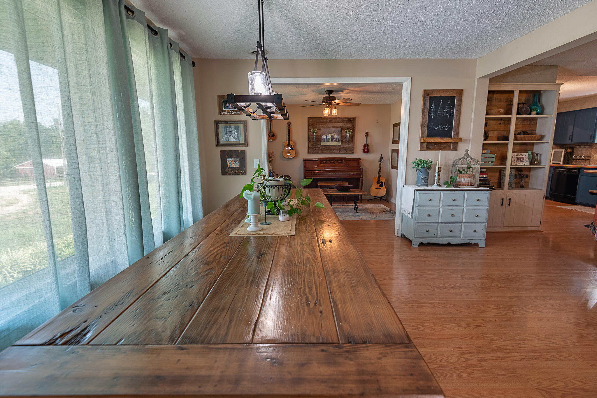 1905 East Webb Road Property Photo 20
