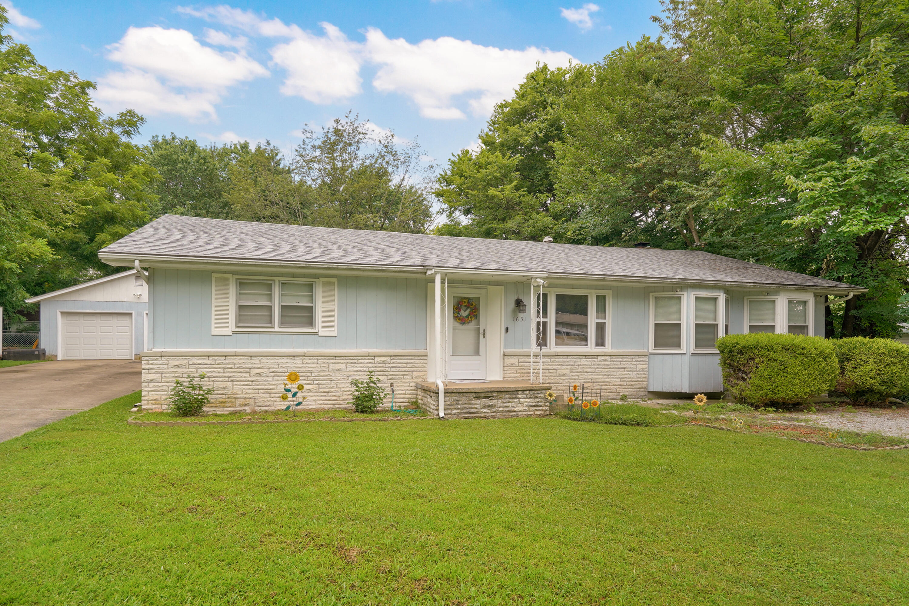 1631 North Patterson Avenue Property Photo 1