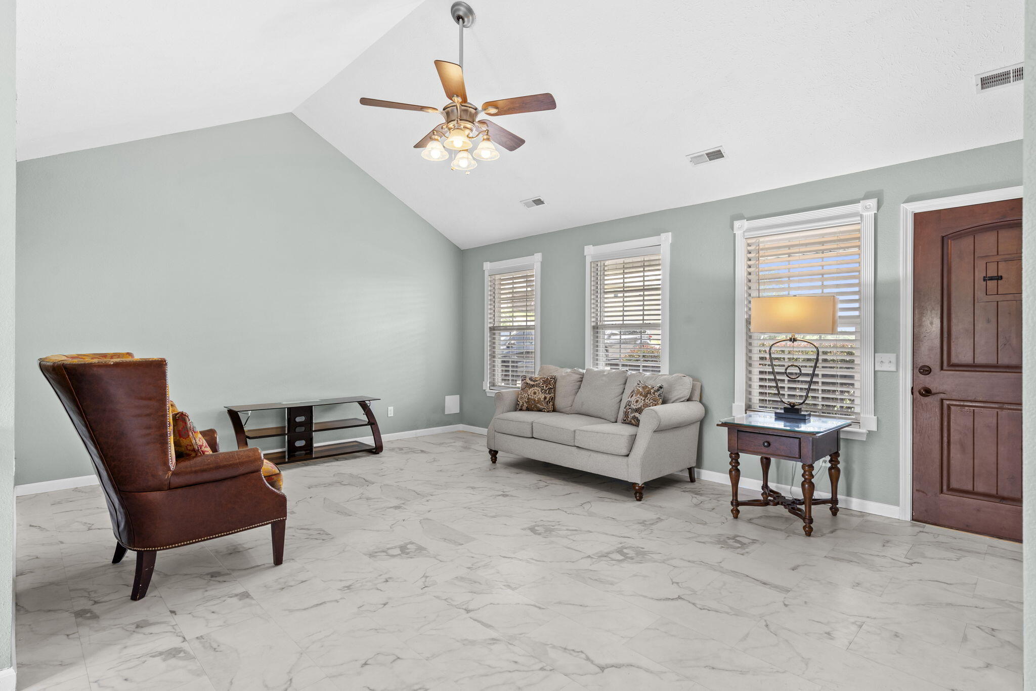 48 Irish Hills Boulevard Property Photo 5