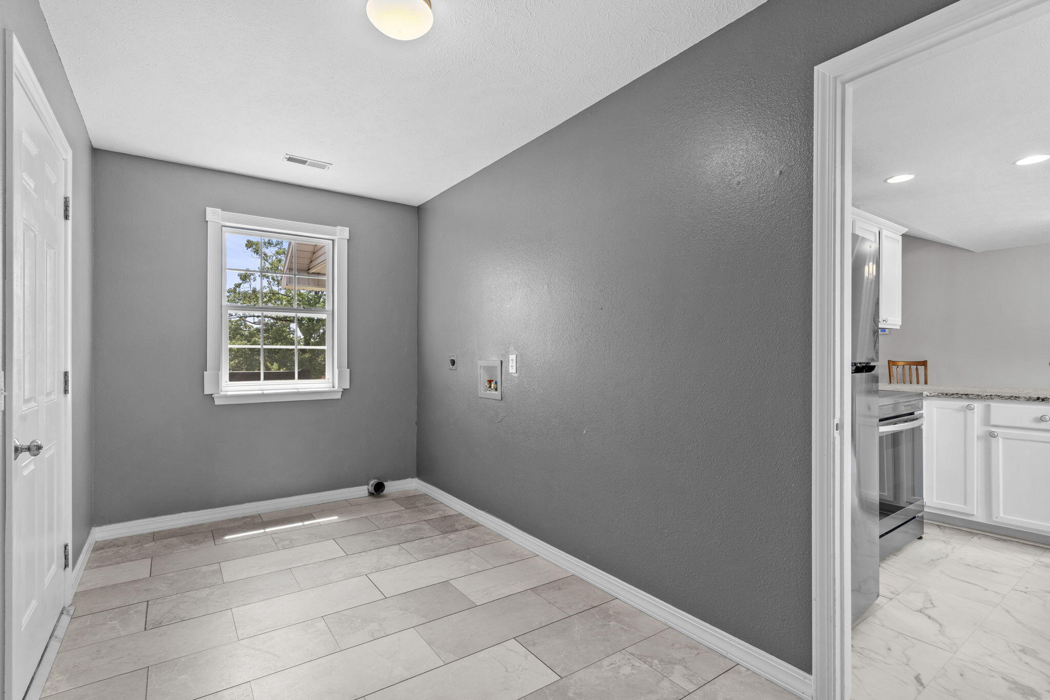 48 Irish Hills Boulevard Property Photo 19
