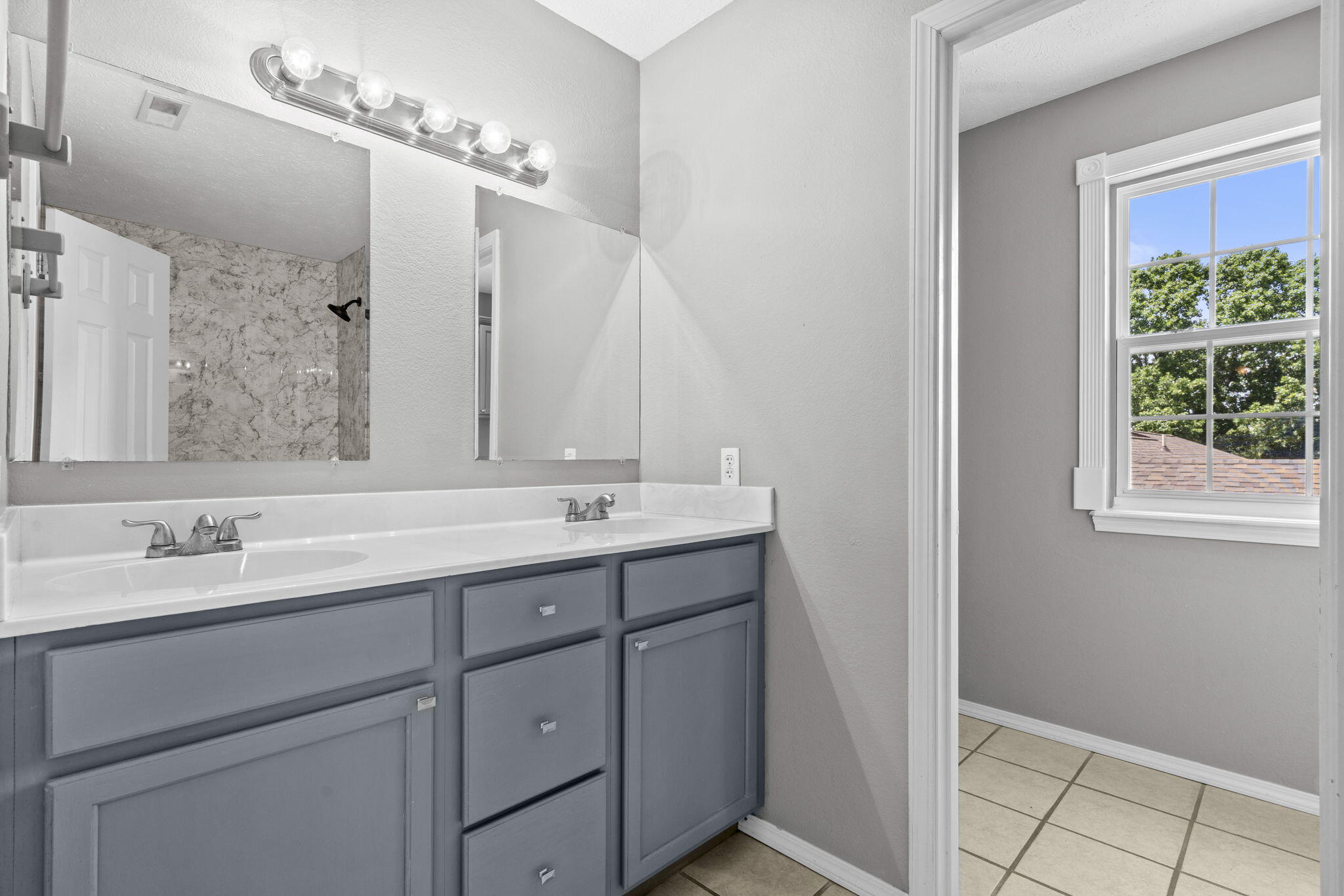 48 Irish Hills Boulevard Property Photo 25