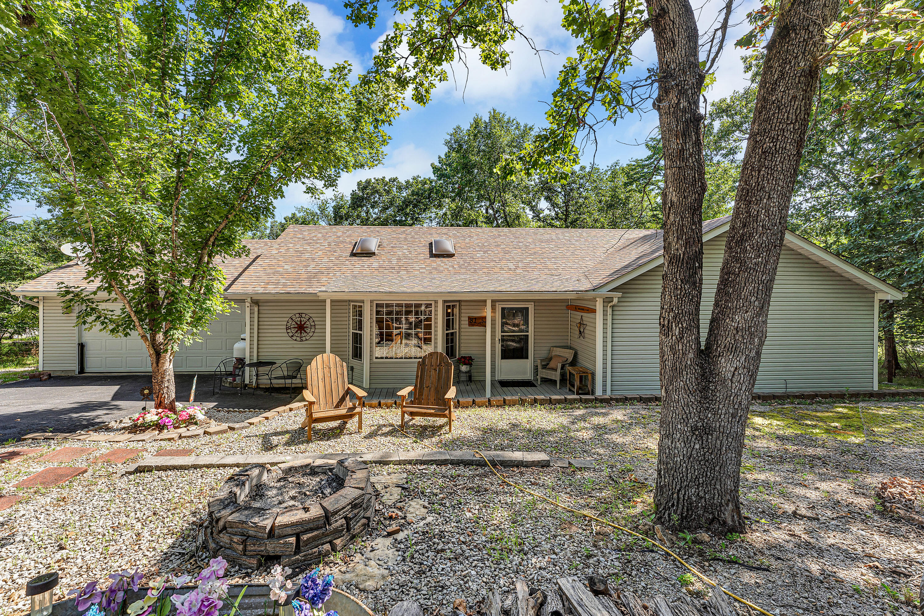 81 Deer Ridge Trail Property Photo 1