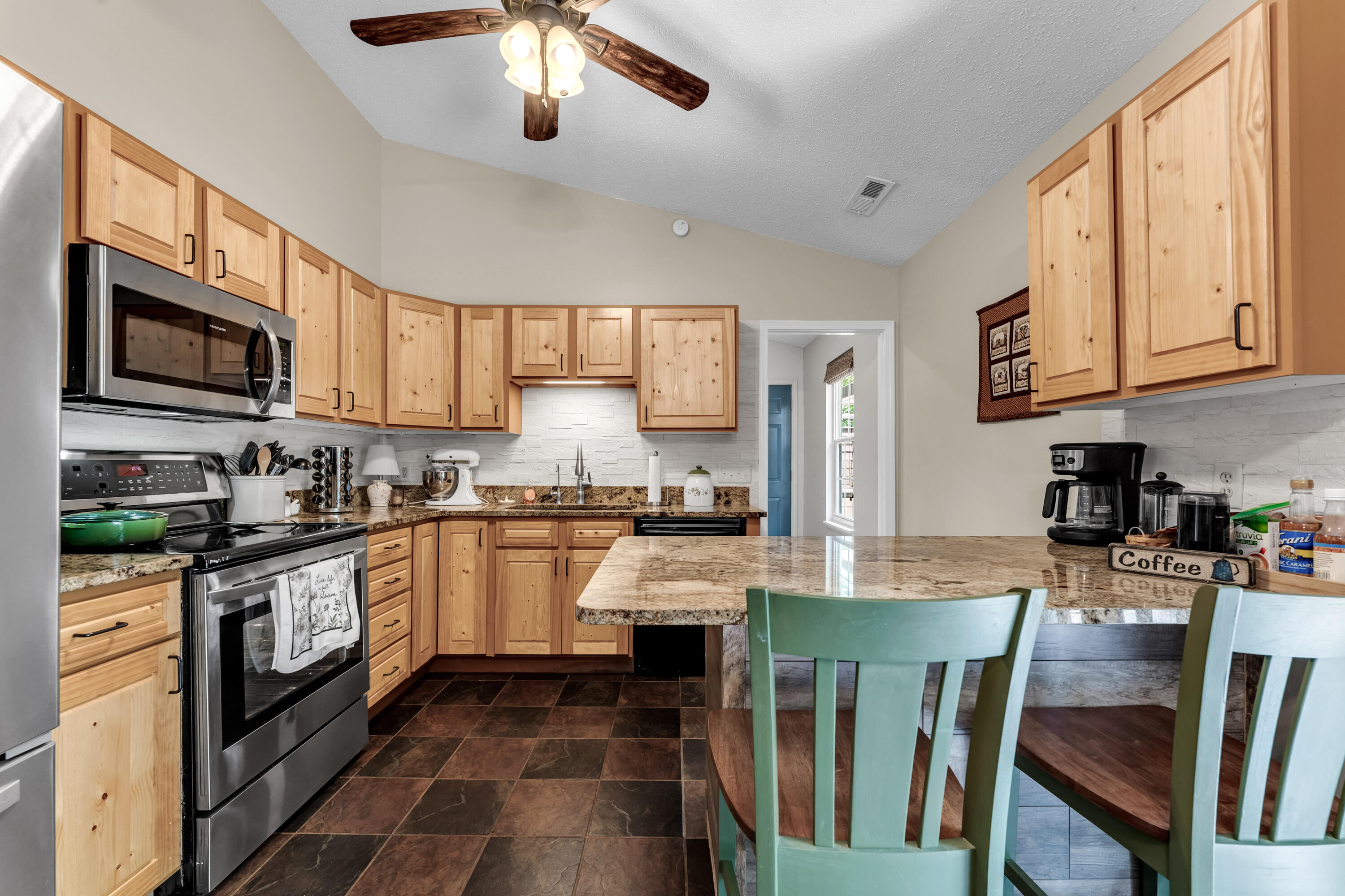 81 Deer Ridge Trail Property Photo 8