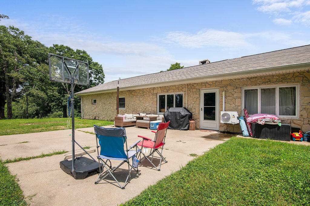 9561 State Highway 125 South Property Photo 10
