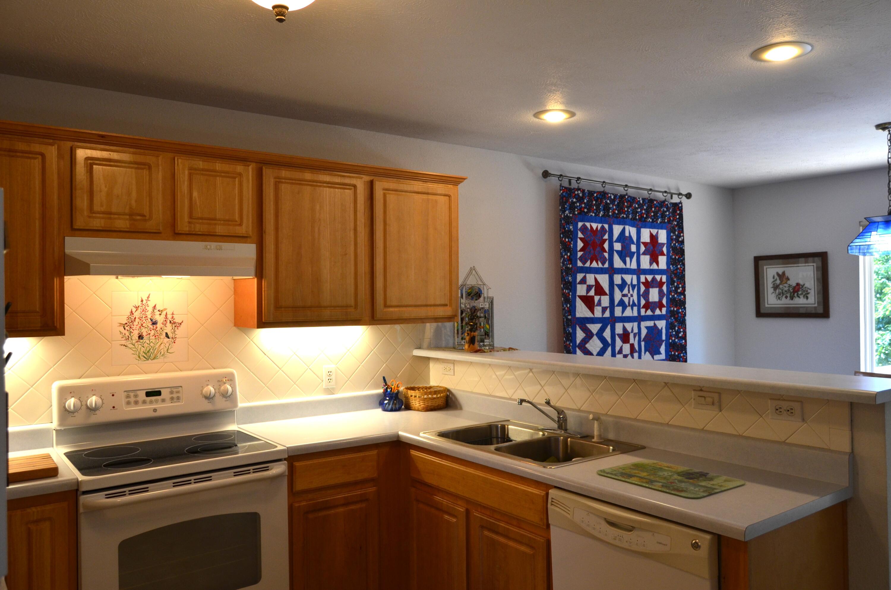 160 Micahs Xing Property Photo 8