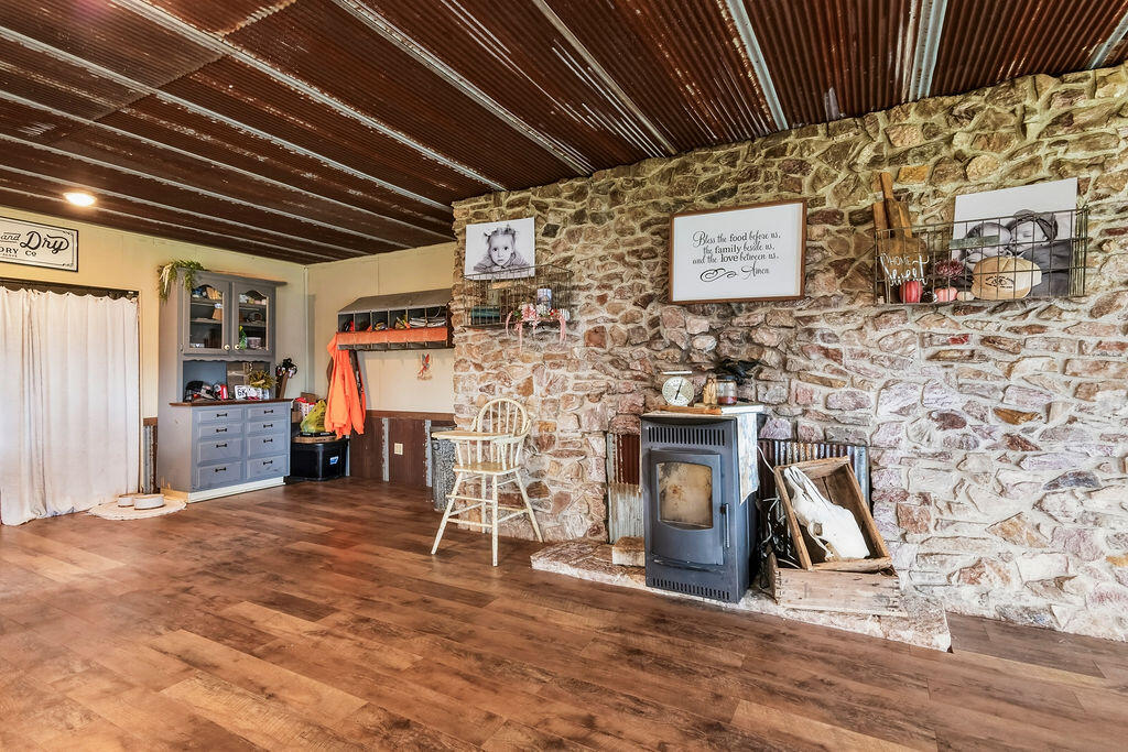 9561 State Highway 125 South Property Photo 24
