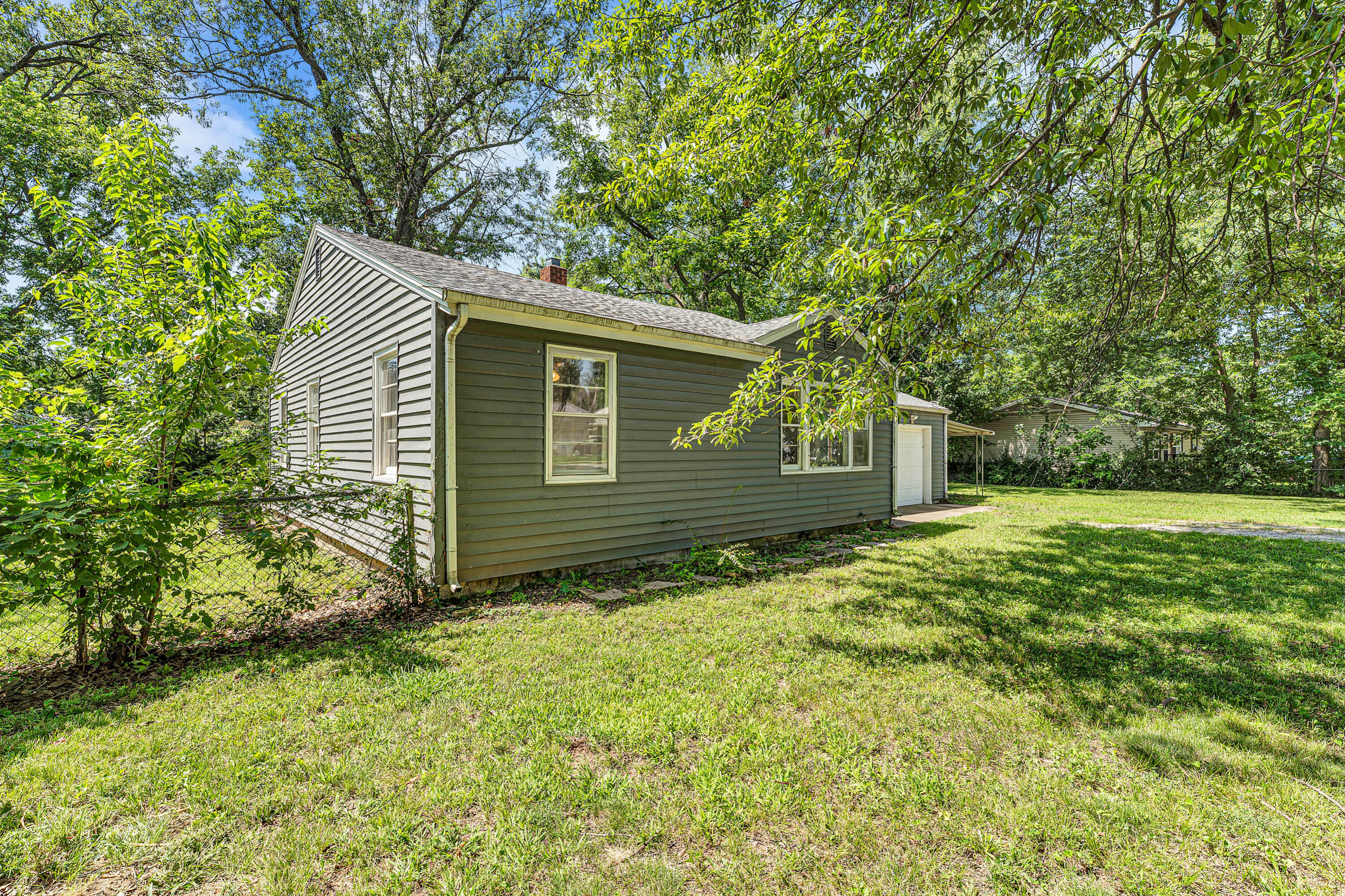 1714 West Scott Street Property Photo 8