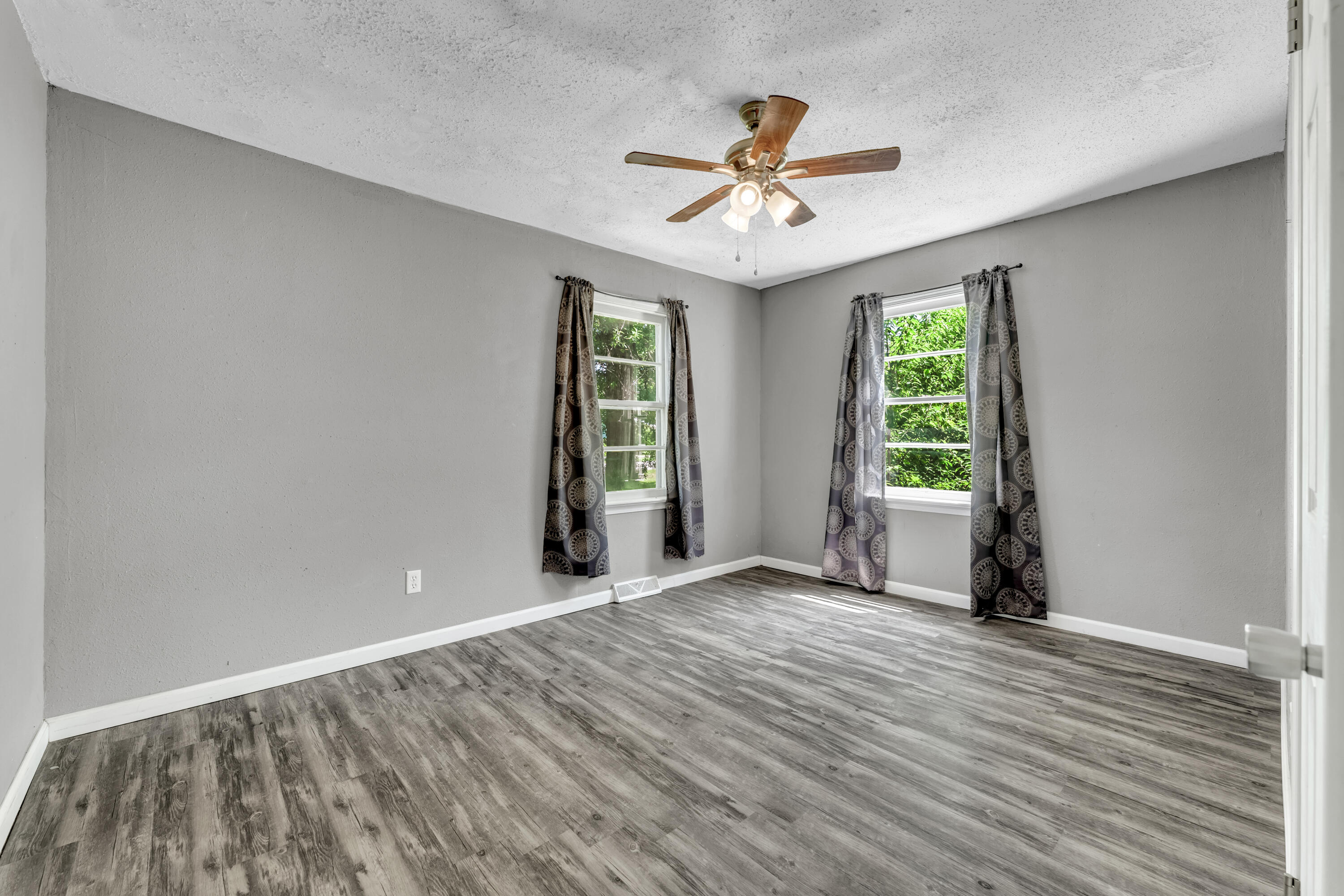 1714 West Scott Street Property Photo 23