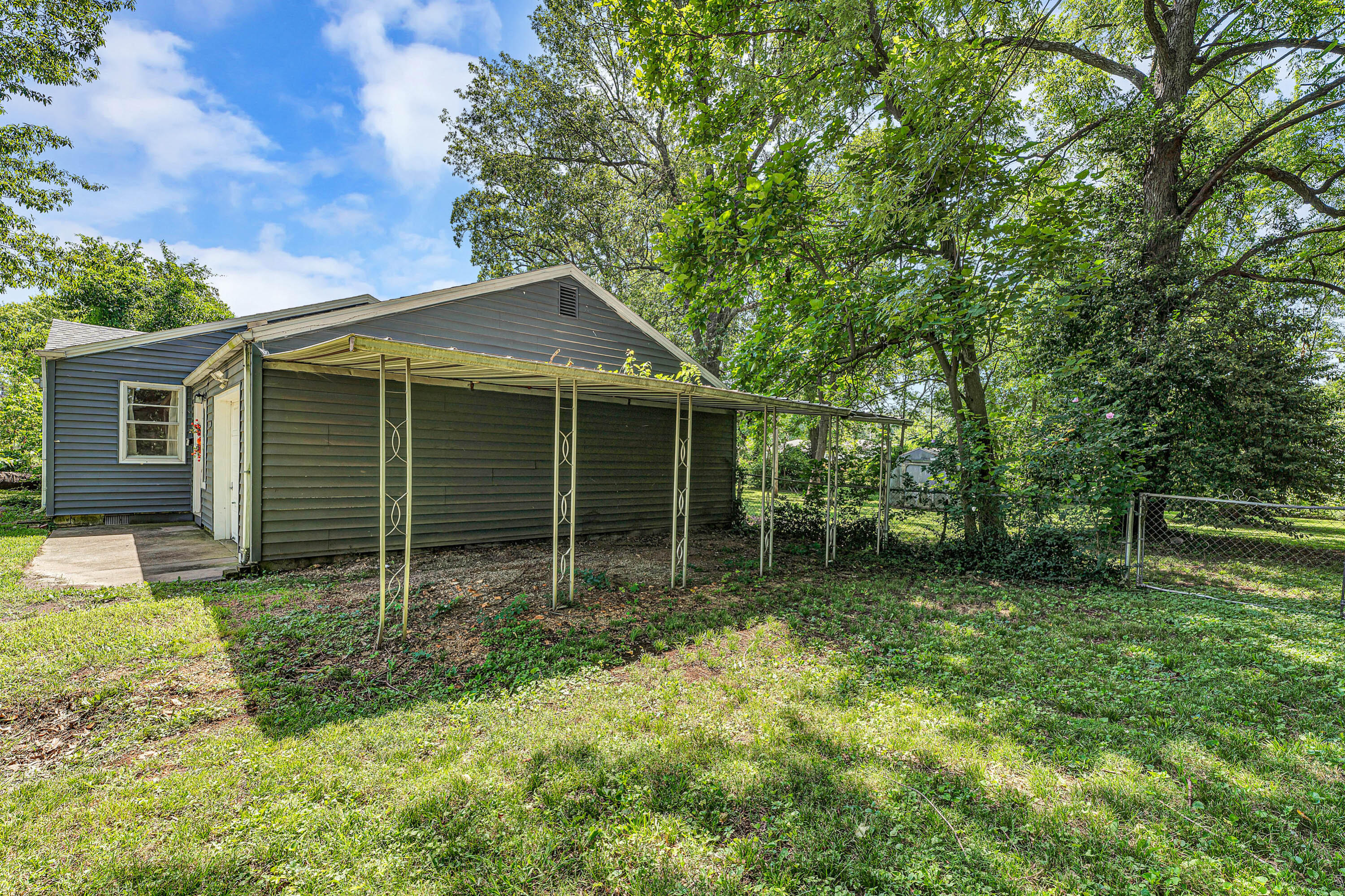 1714 West Scott Street Property Photo 33