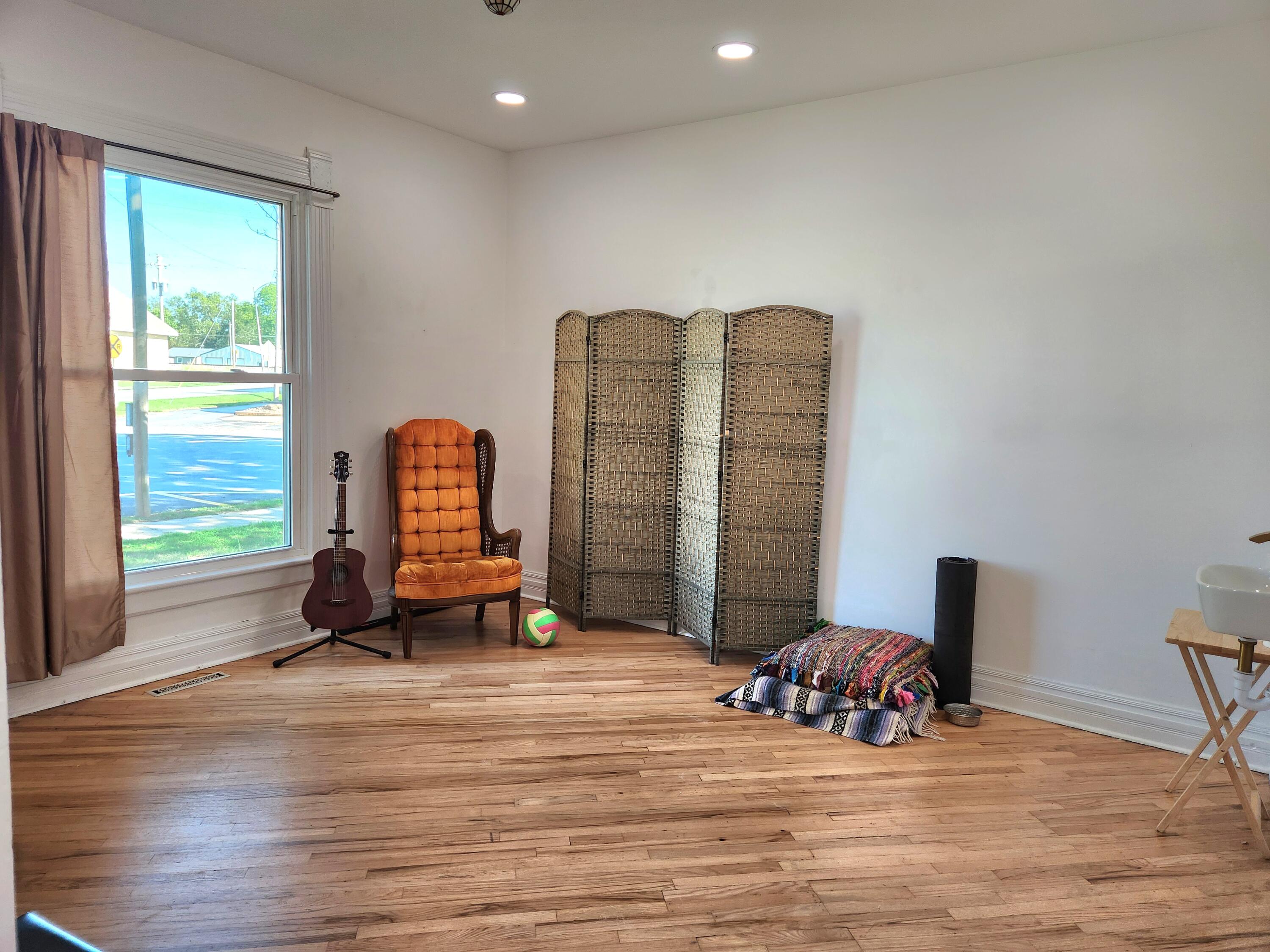 1418 Cherokee Avenue Property Photo 5