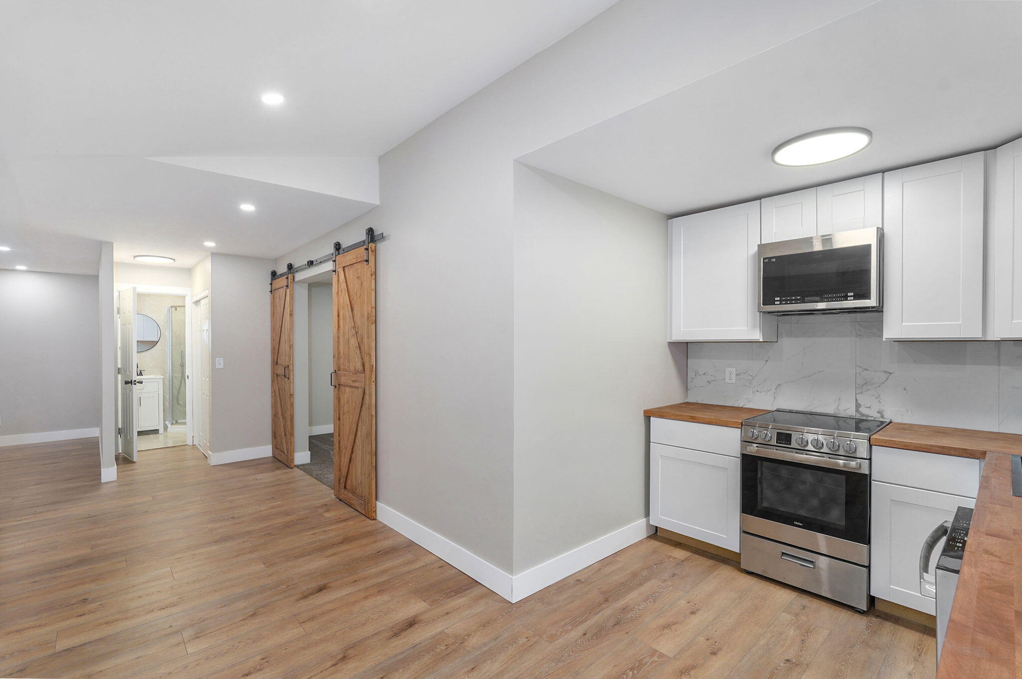 1616 North Hampton Avenue Property Photo 5