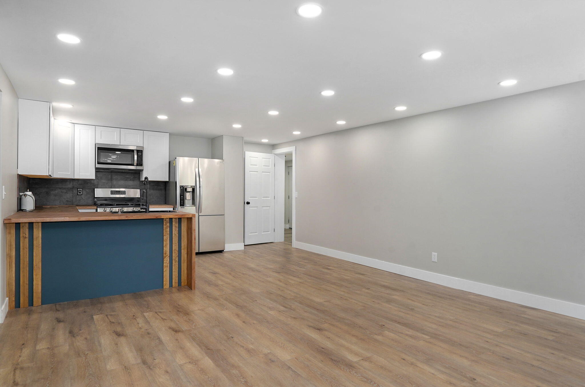 1616 North Hampton Avenue Property Photo 11