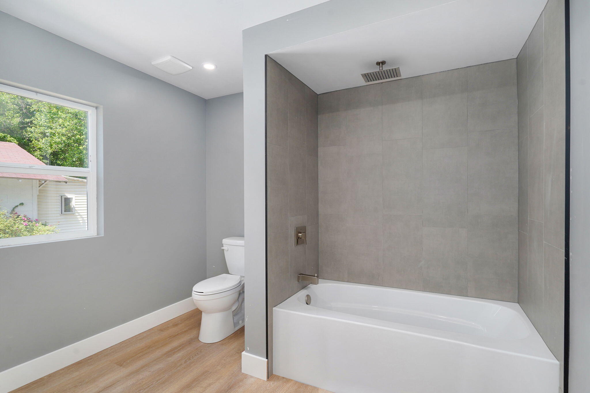 1616 North Hampton Avenue Property Photo 16