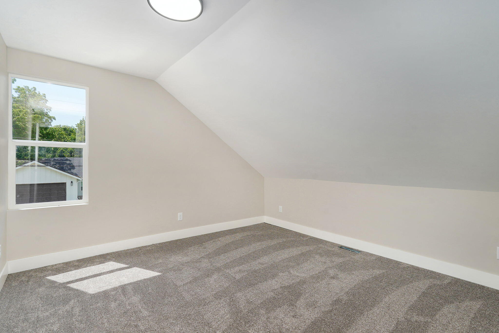 1616 North Hampton Avenue Property Photo 19