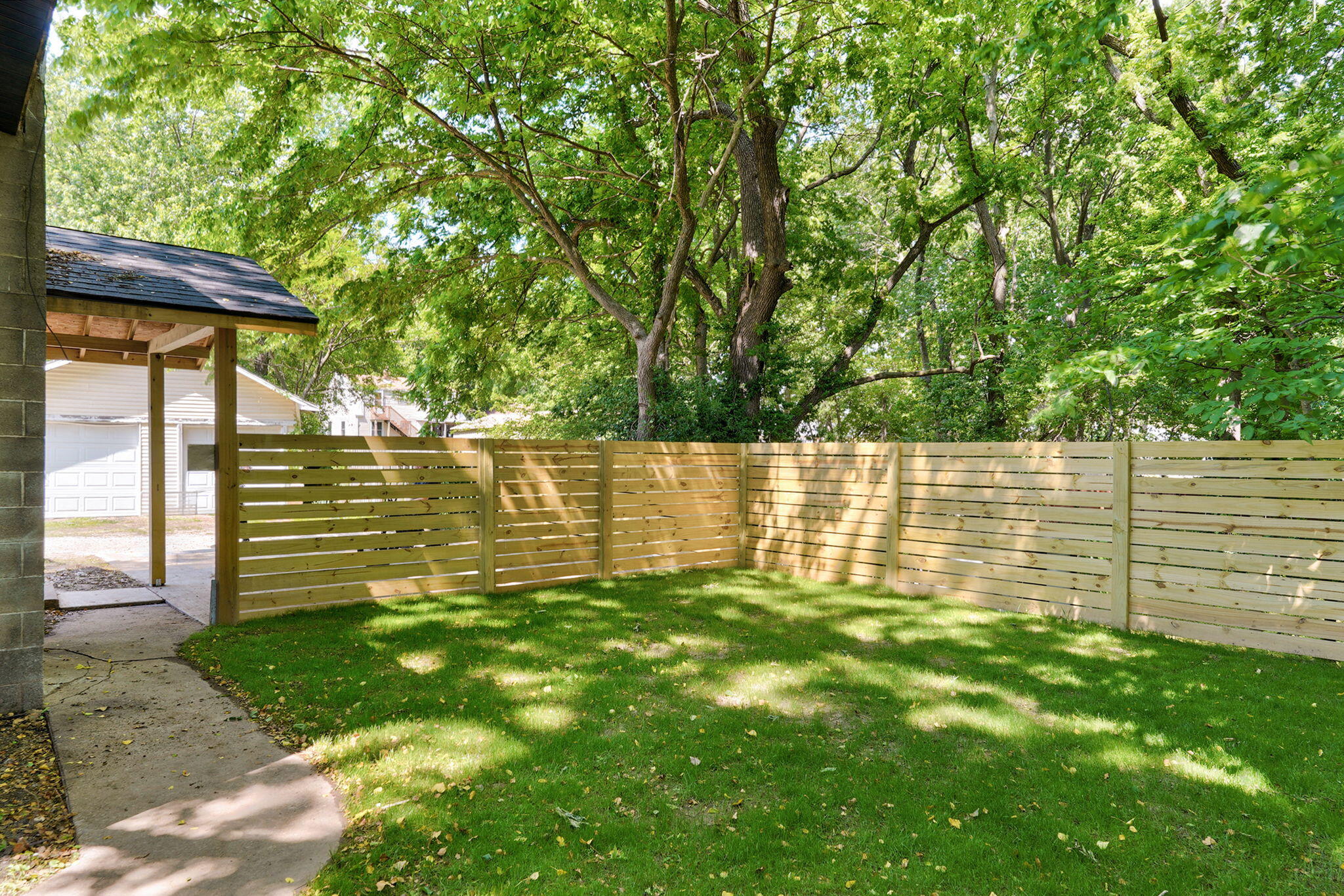 1616 North Hampton Avenue Property Photo 27
