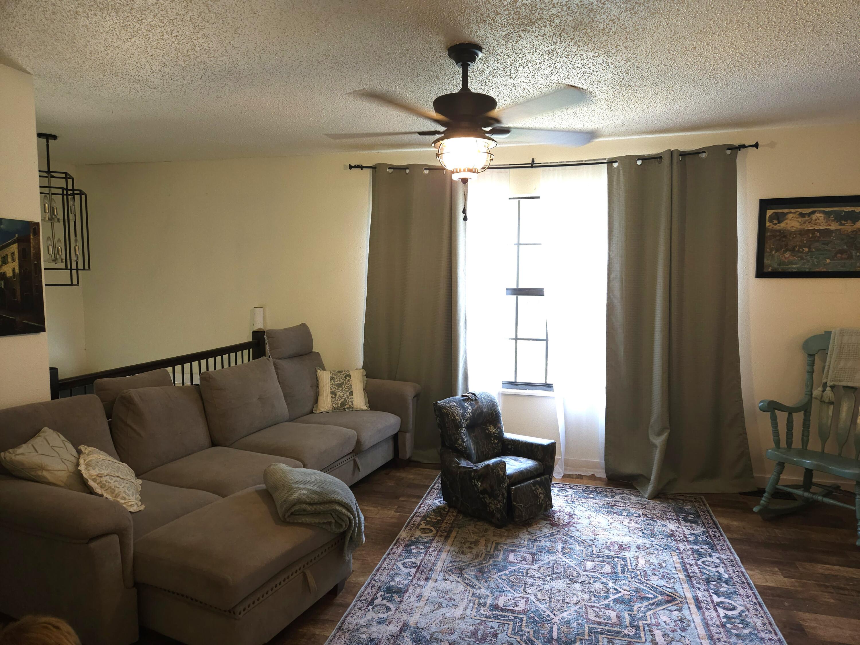 525 Skyview Drive Property Photo 8