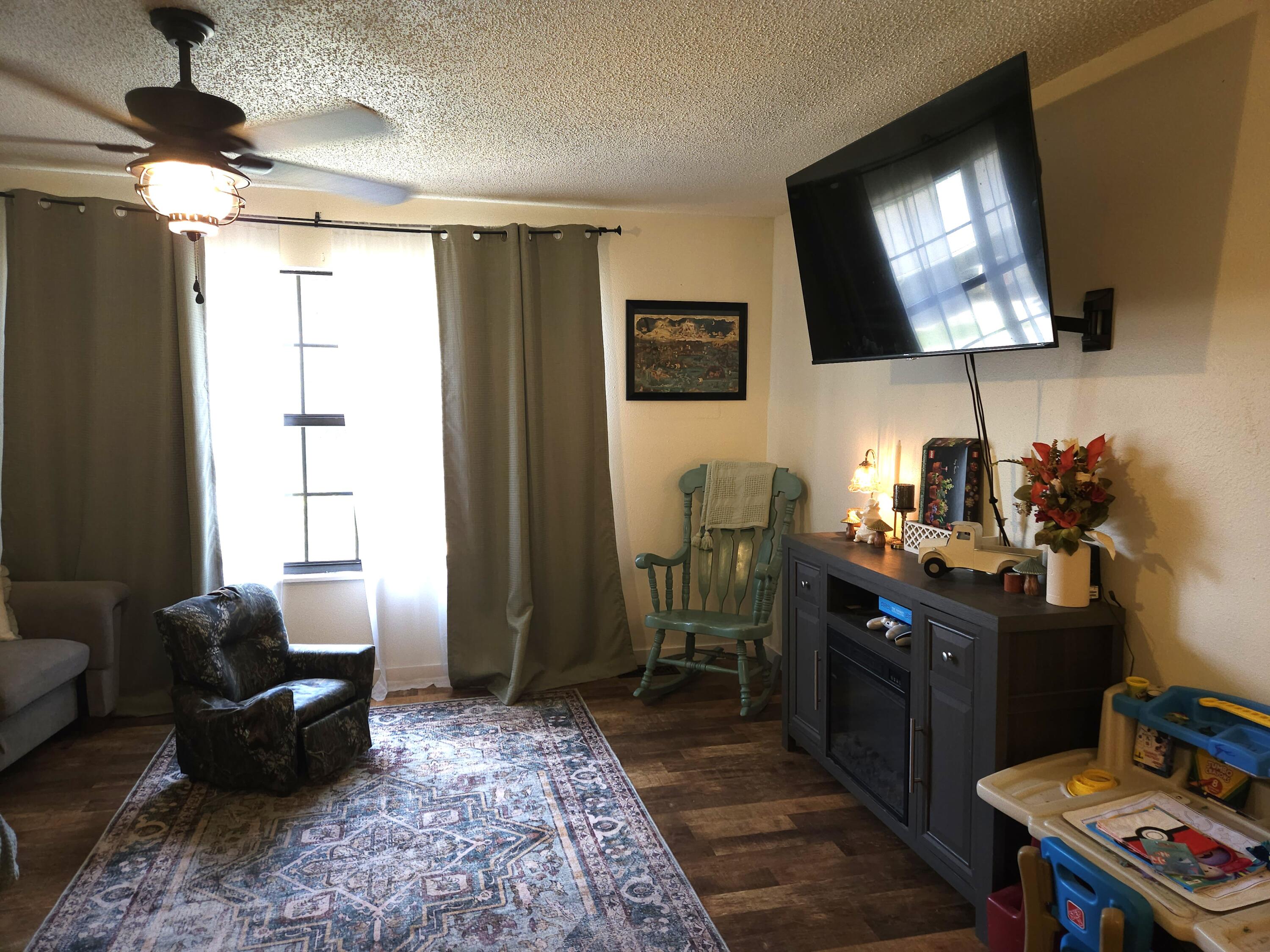 525 Skyview Drive Property Photo 9