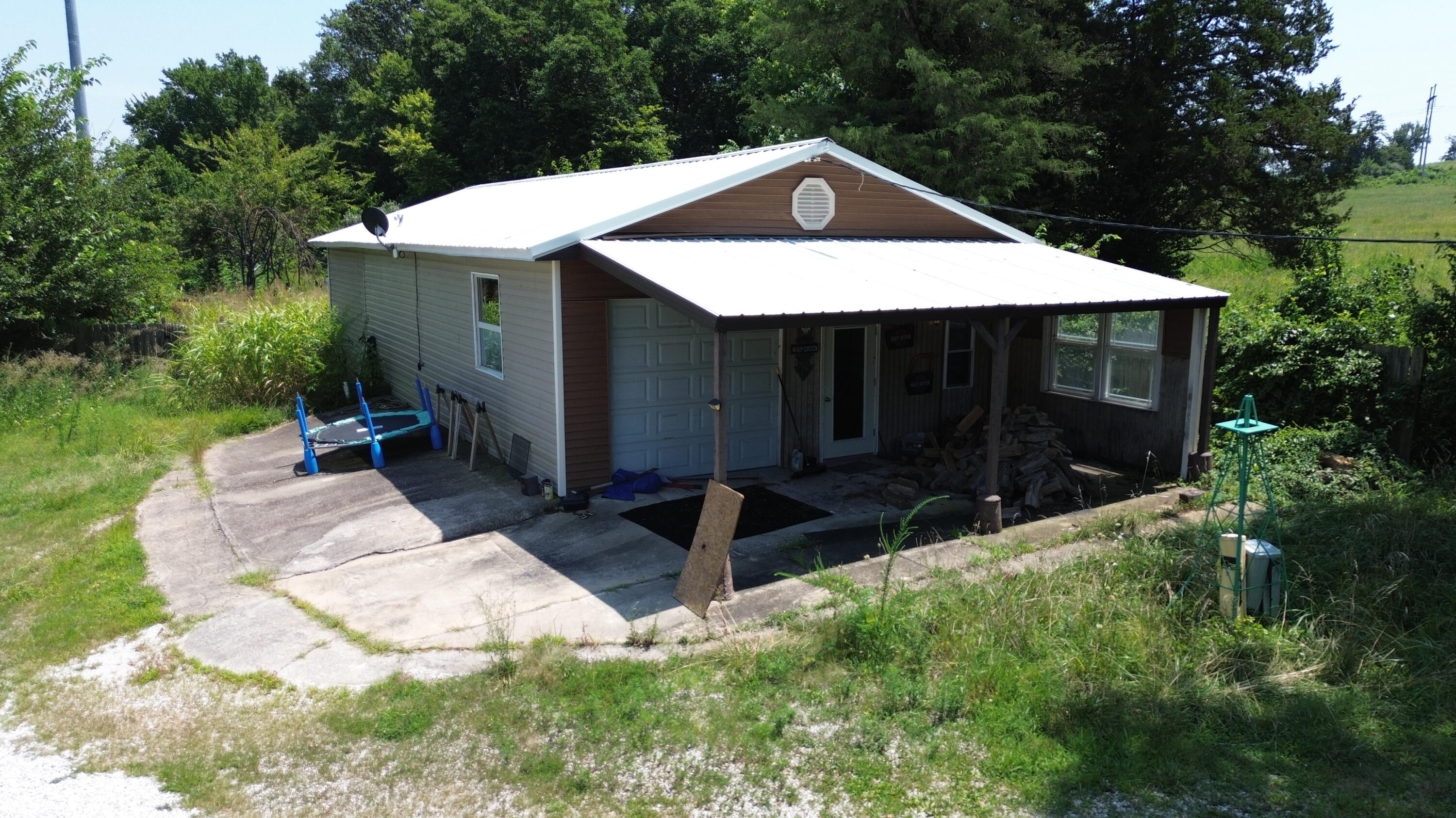 1232 Park Court Property Photo 4