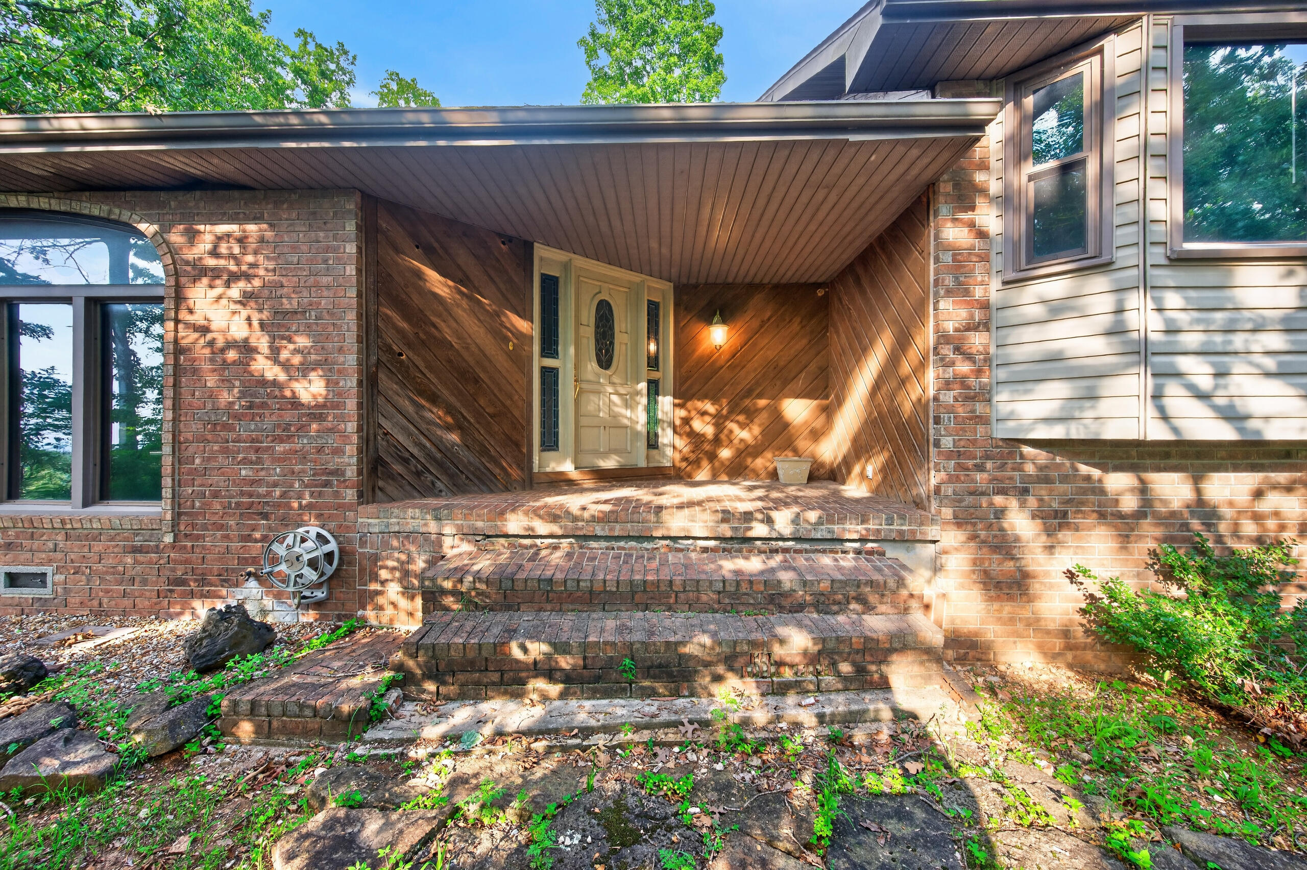 468 White Clover Road Property Photo 2
