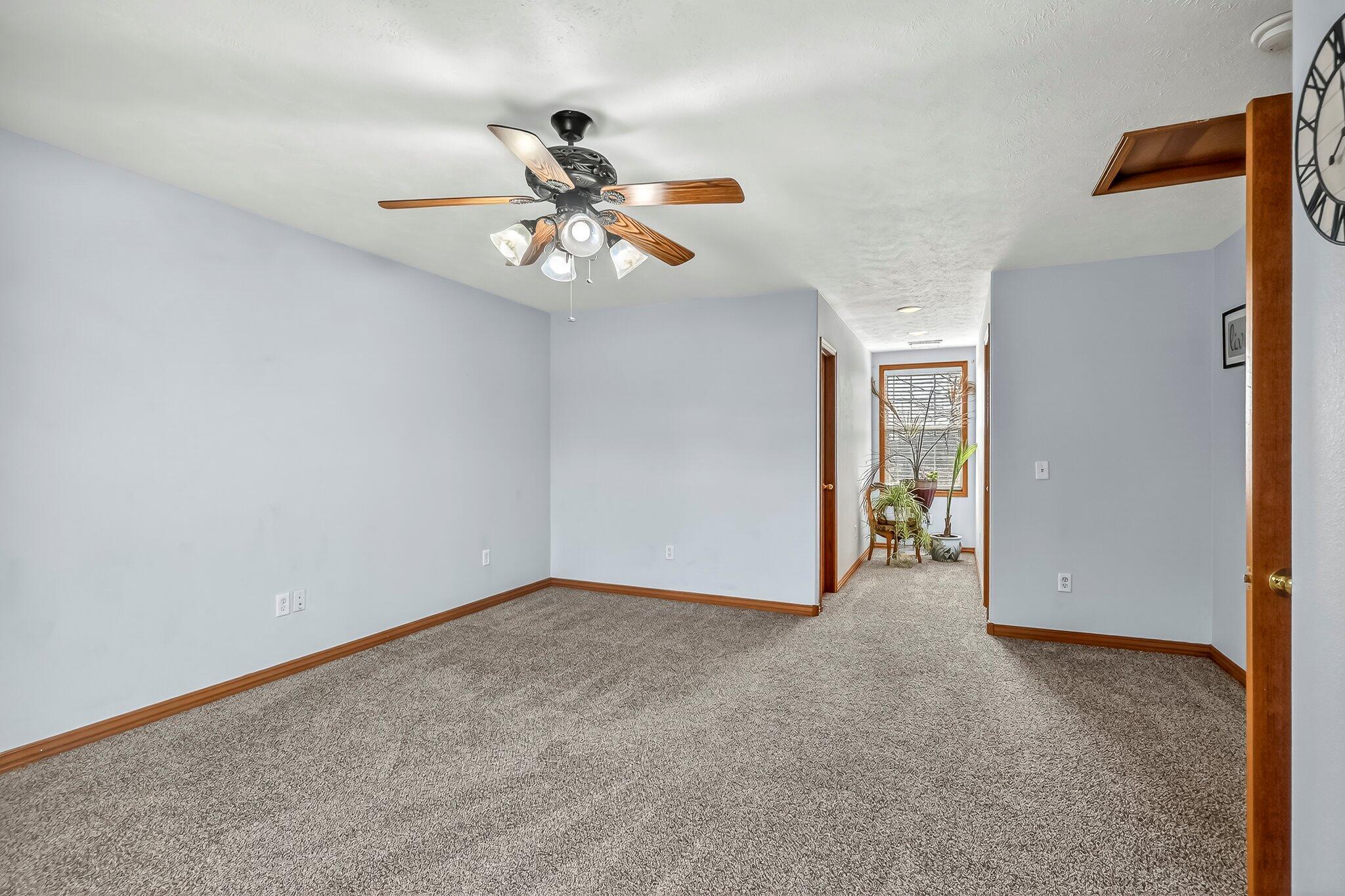 1519 East 515th Road Property Photo 26