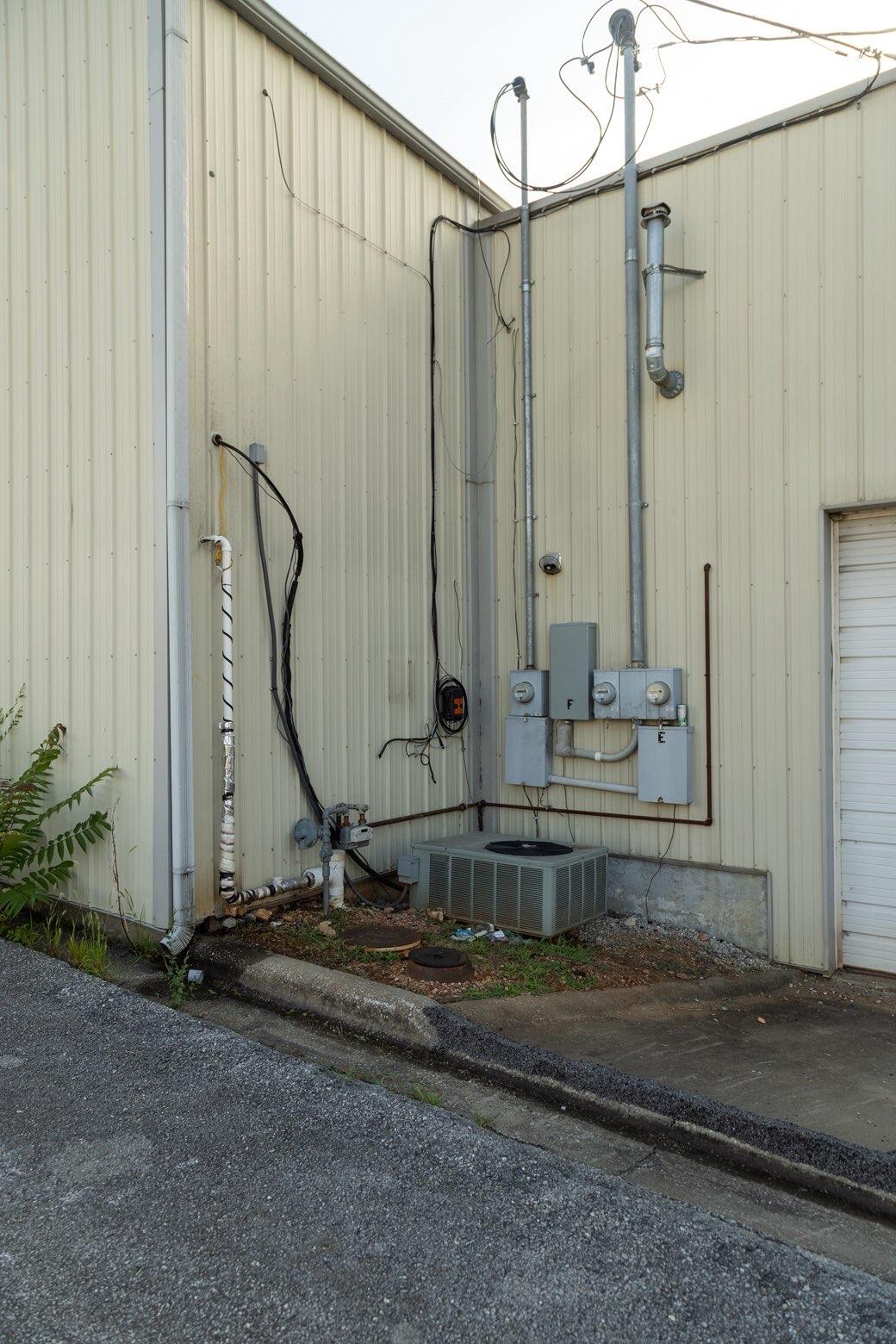 118 East Davis Street Property Photo 6
