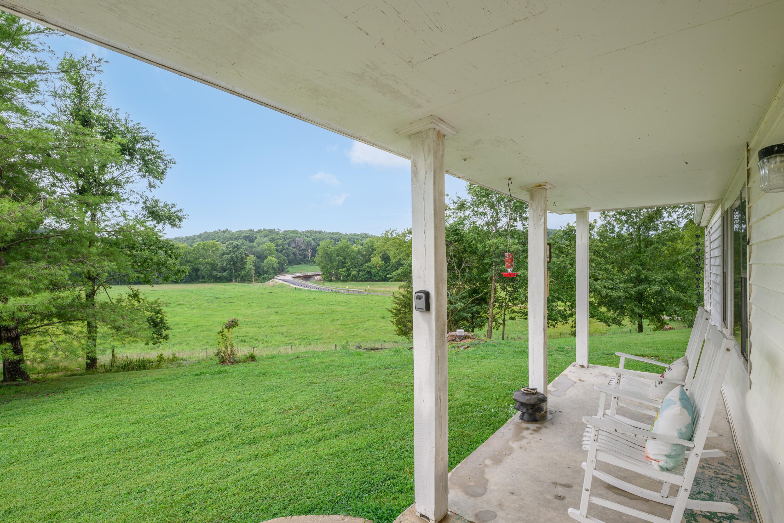 1944 Smyrna Road Property Photo 7