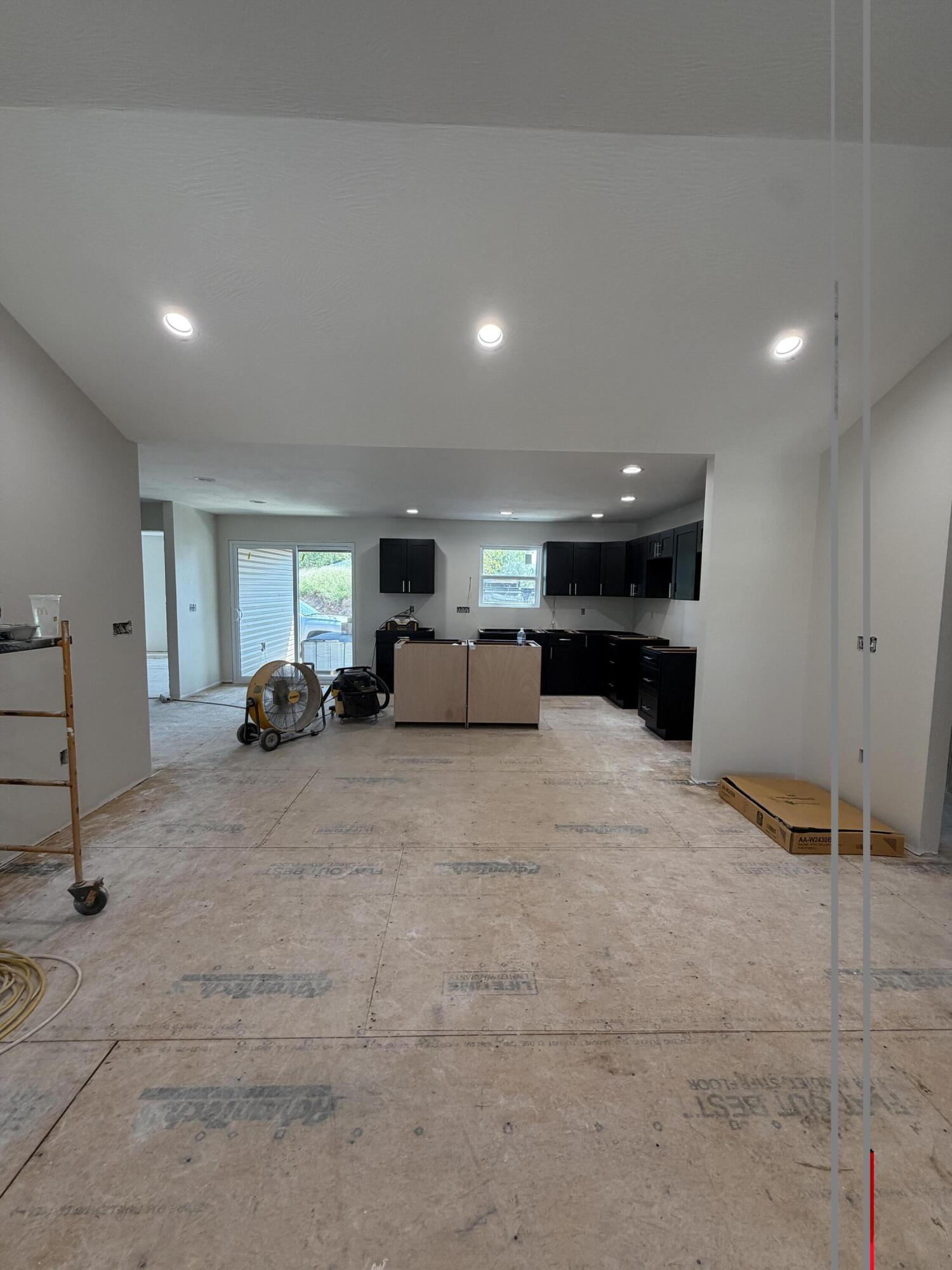 102 North Youngblood Avenue Property Photo 5