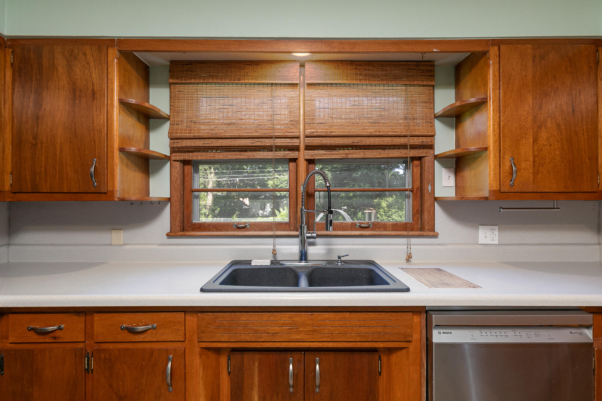 1909 South Pickwick Avenue Property Photo 7