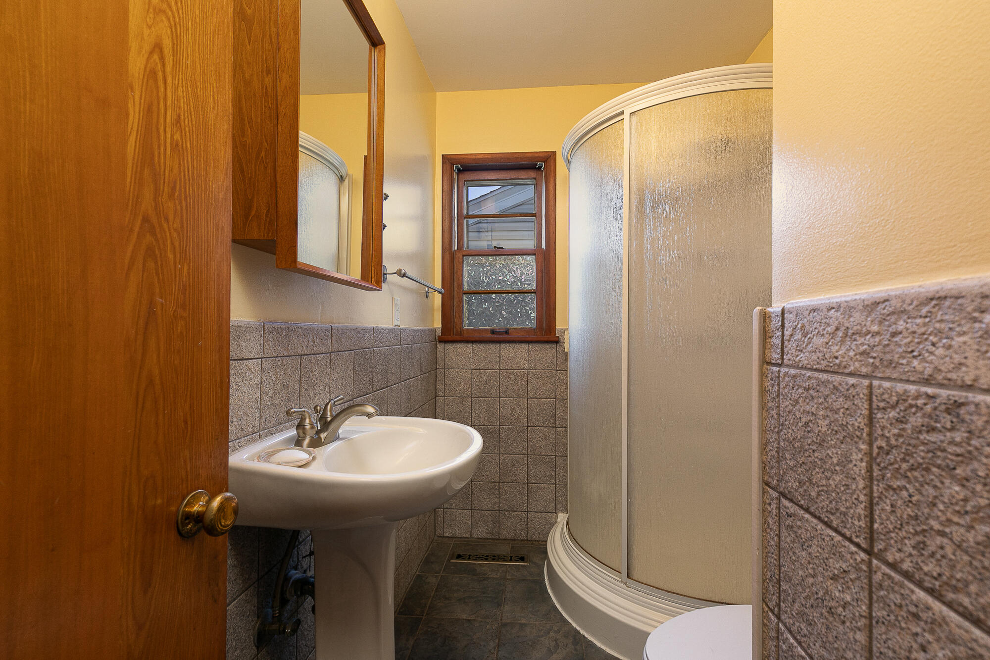 1909 South Pickwick Avenue Property Photo 12