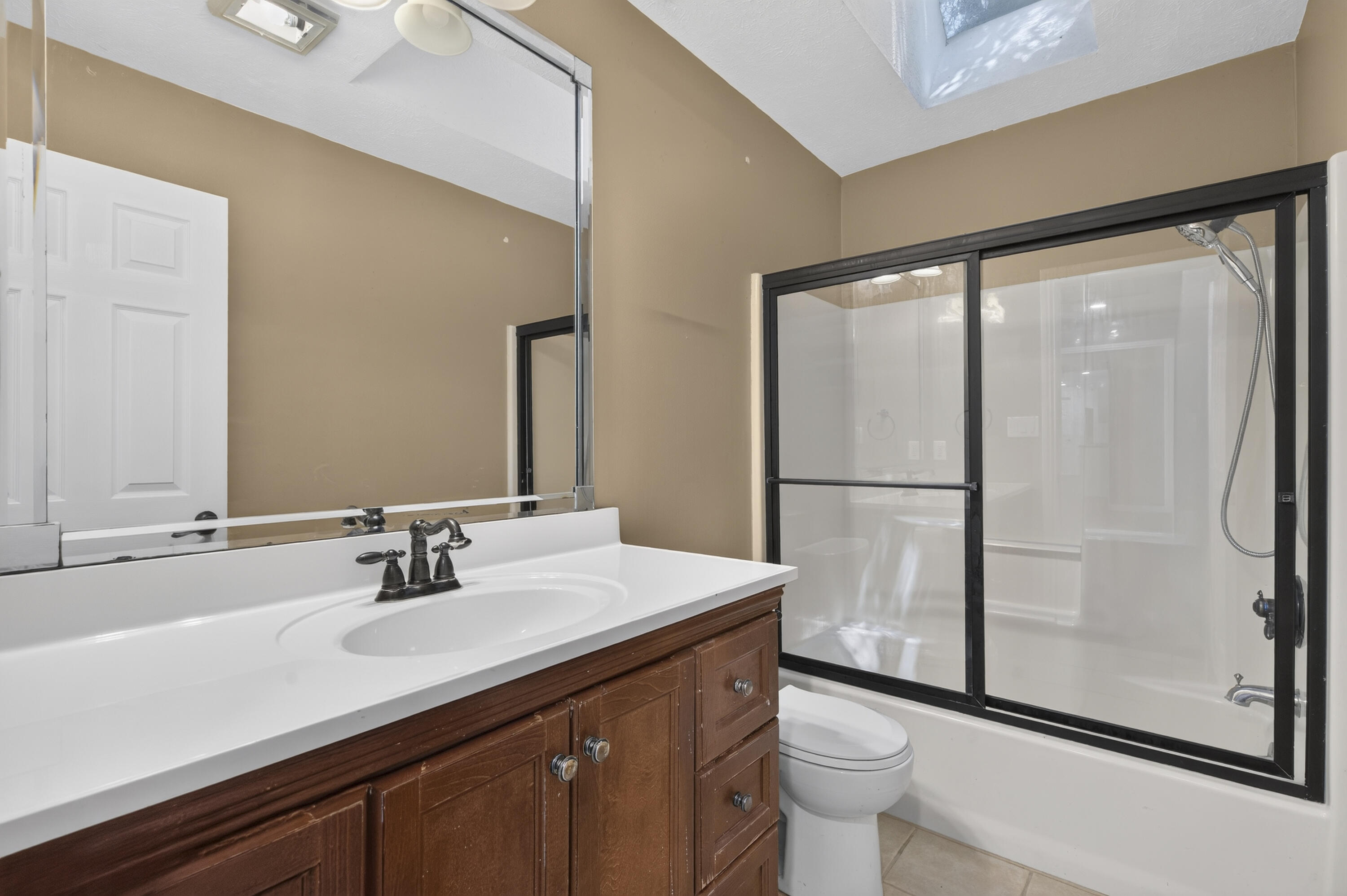 86 Westwood Drive Property Photo 14