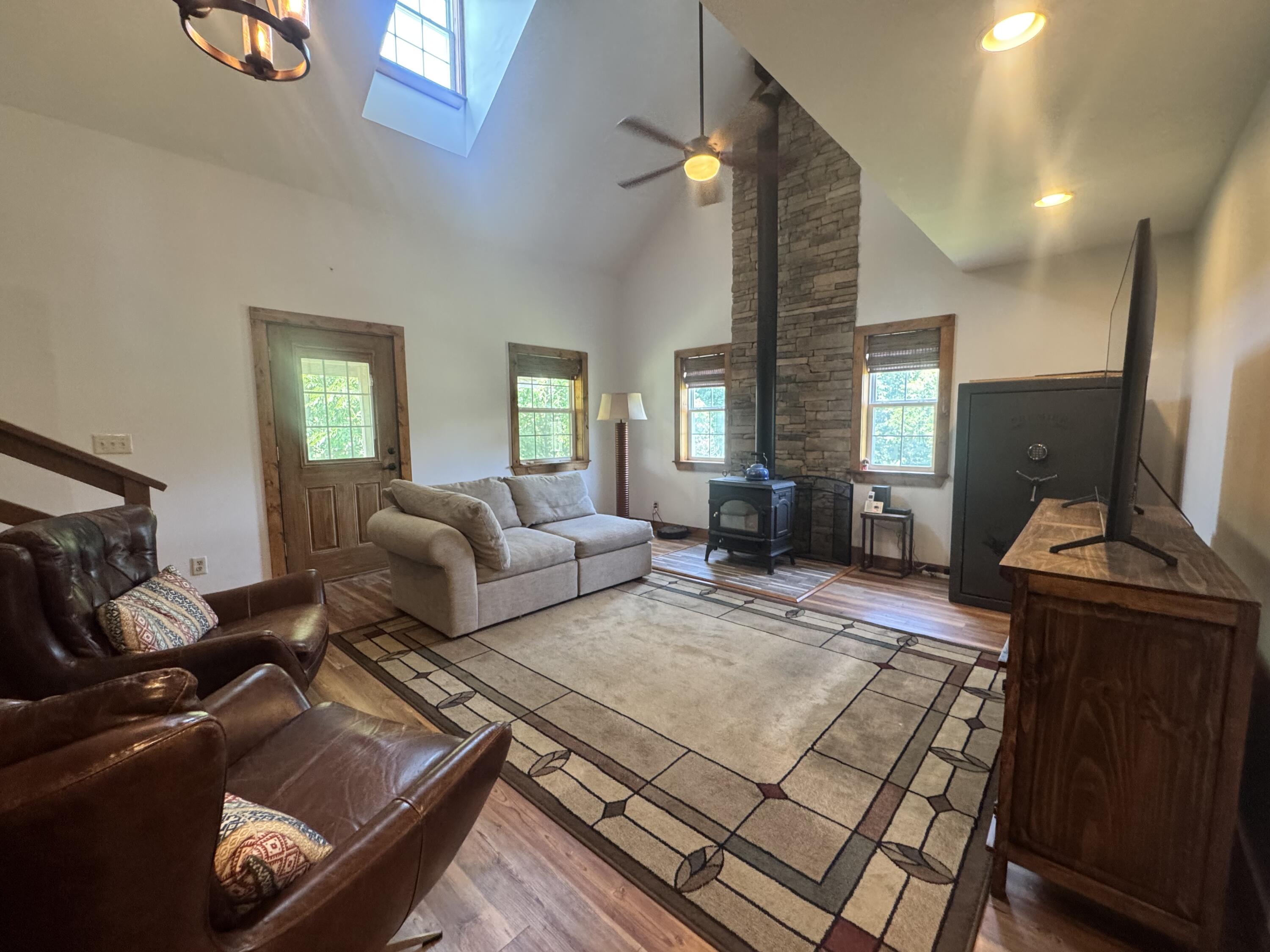 7382 Route Ee Highway Property Photo 8