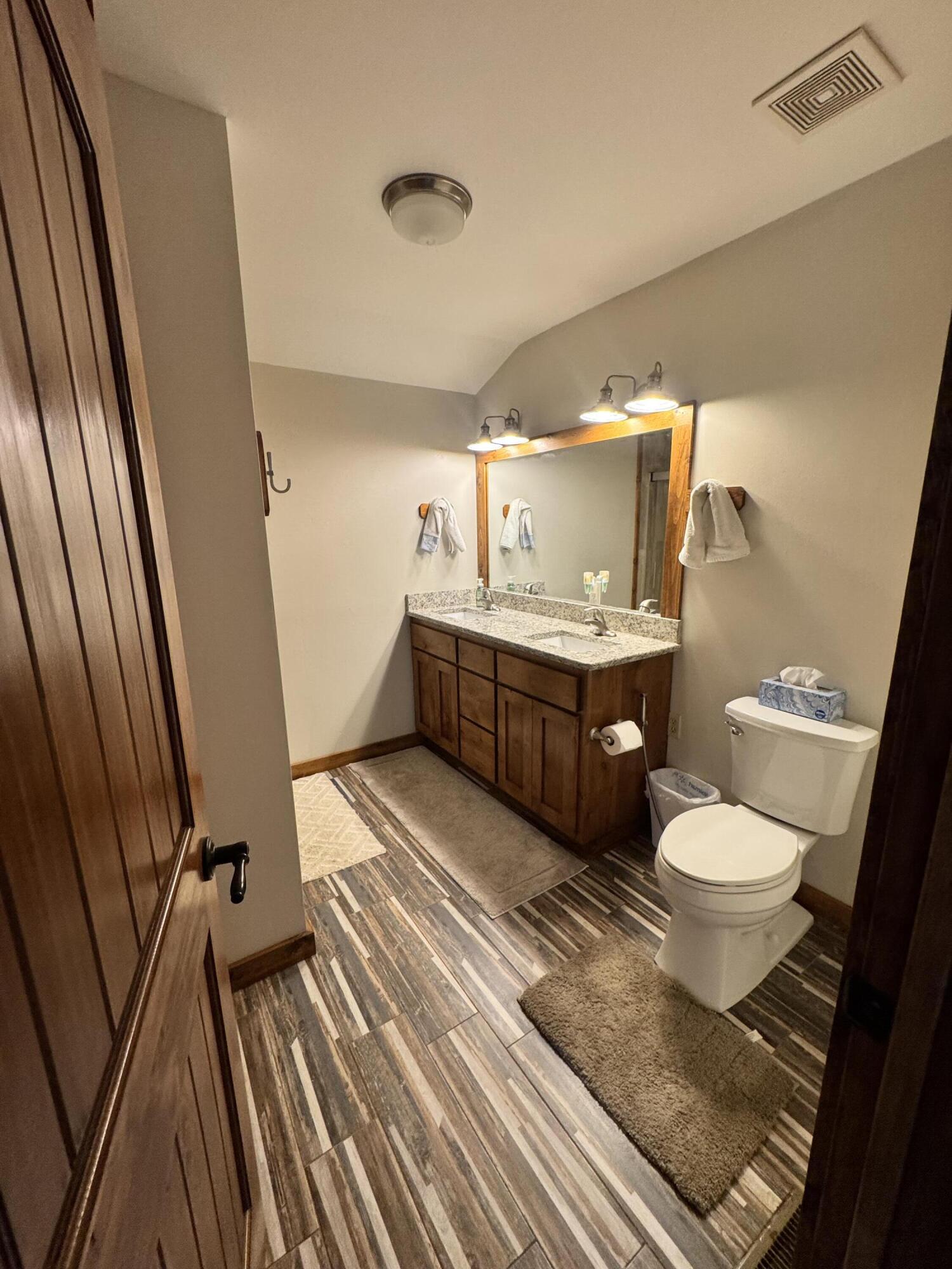 7382 Route Ee Highway Property Photo 21