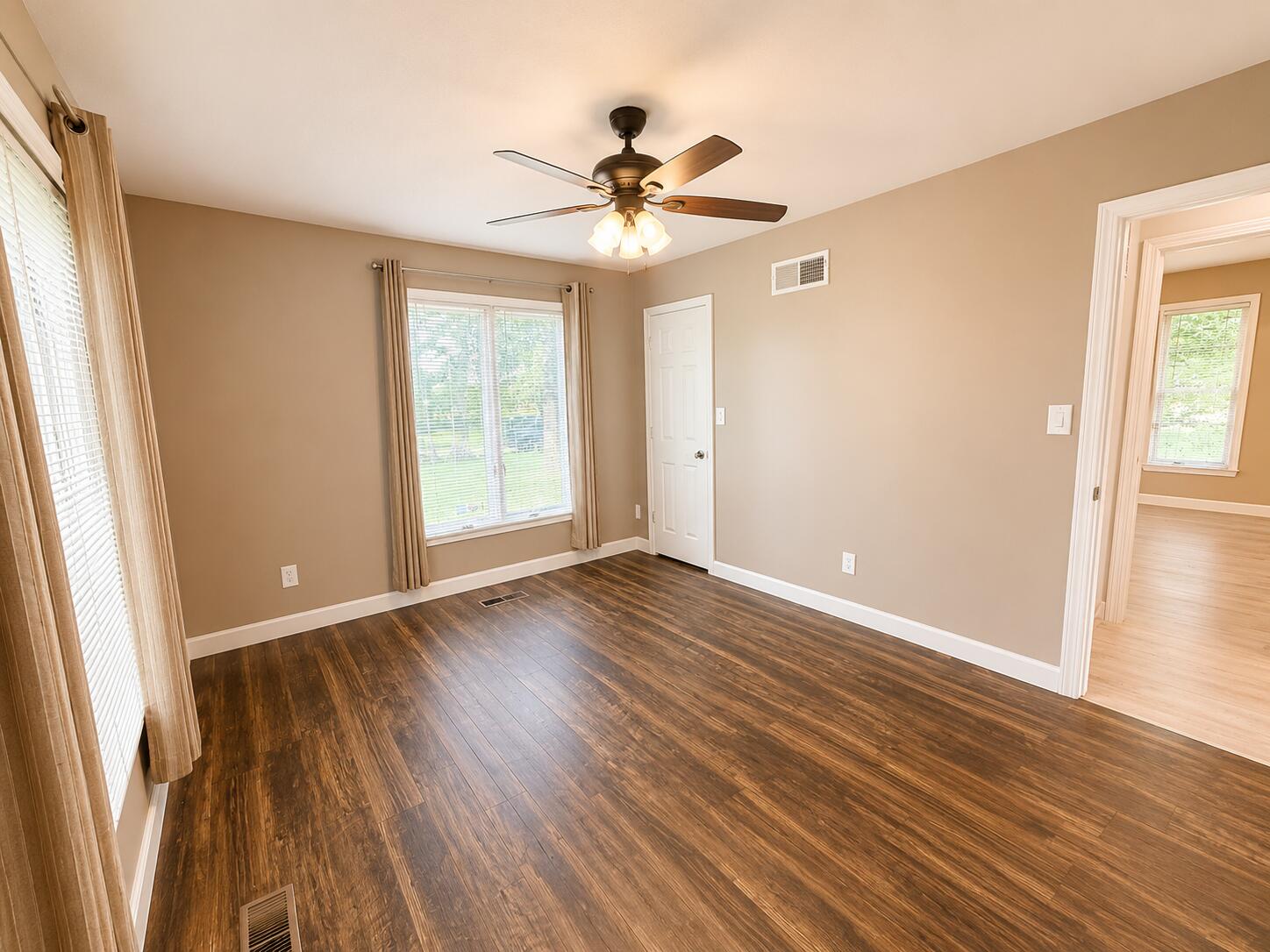 6001 South Farm Road 249 Property Photo 17