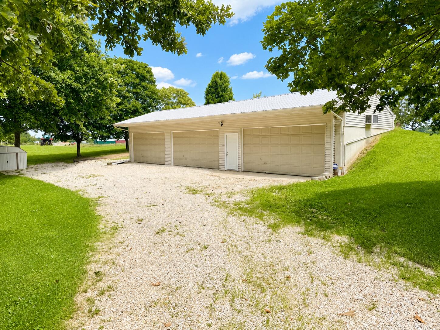 6001 South Farm Road 249 Property Photo 48