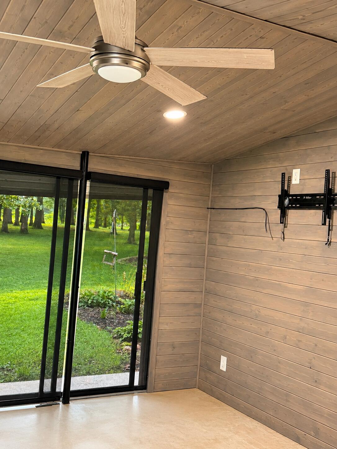 6001 South Farm Road 249 Property Photo 58