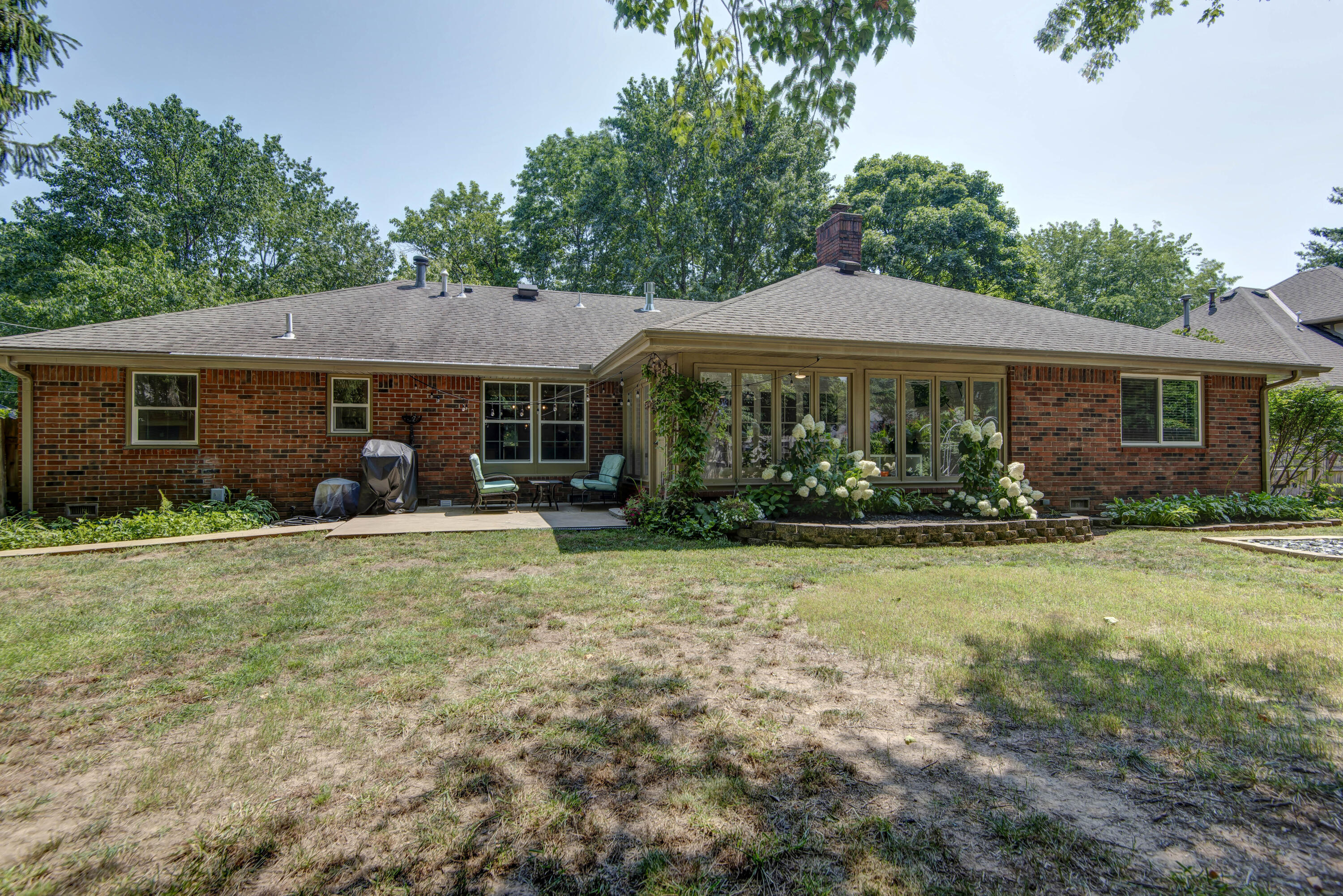 1705 East Vincent Drive Property Photo 32