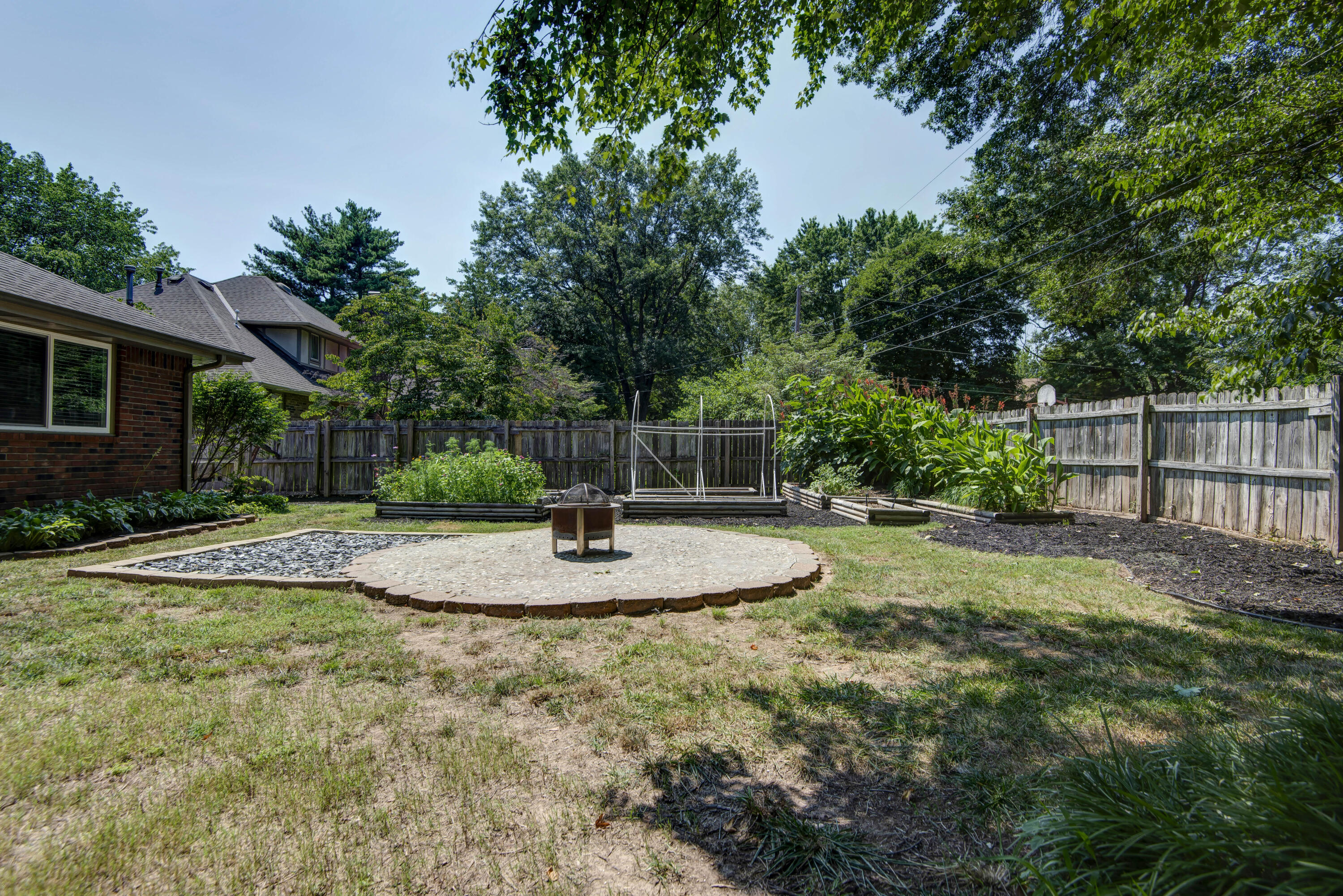 1705 East Vincent Drive Property Photo 33